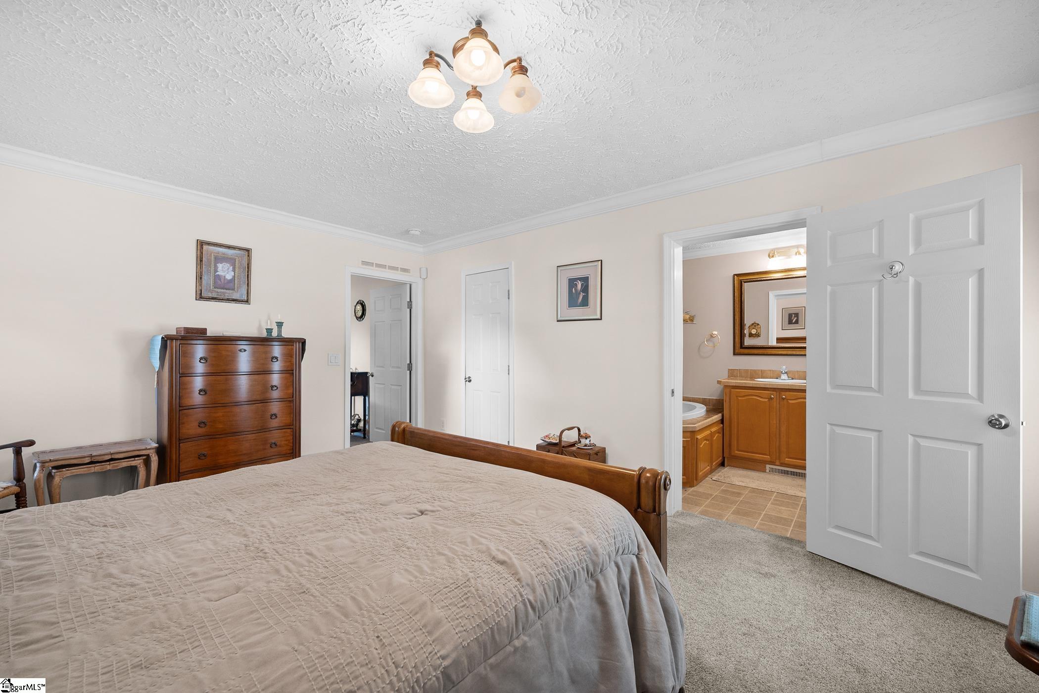 246 Bay Ridge Drive Property Photo 23