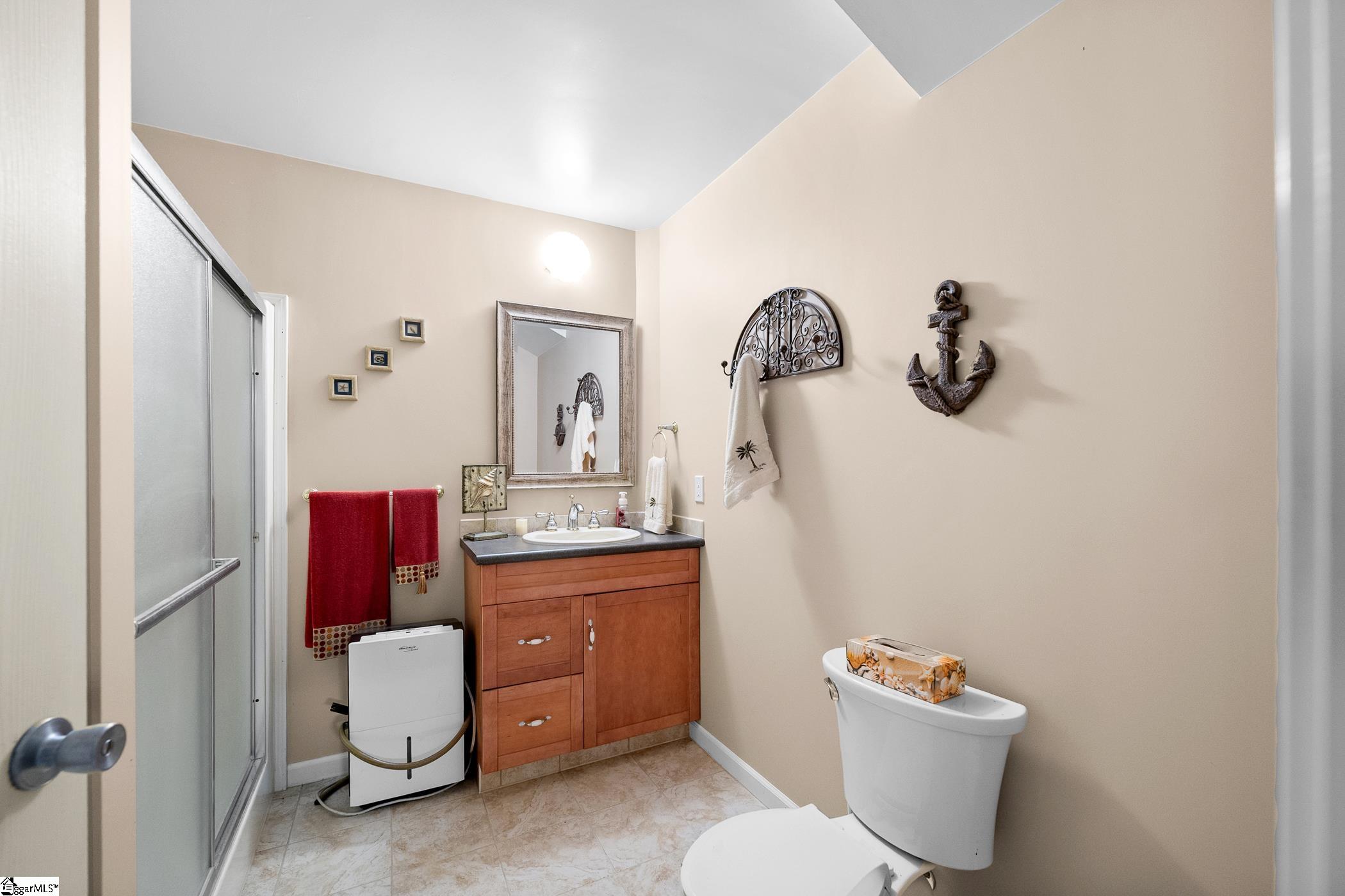 246 Bay Ridge Drive Property Photo 30
