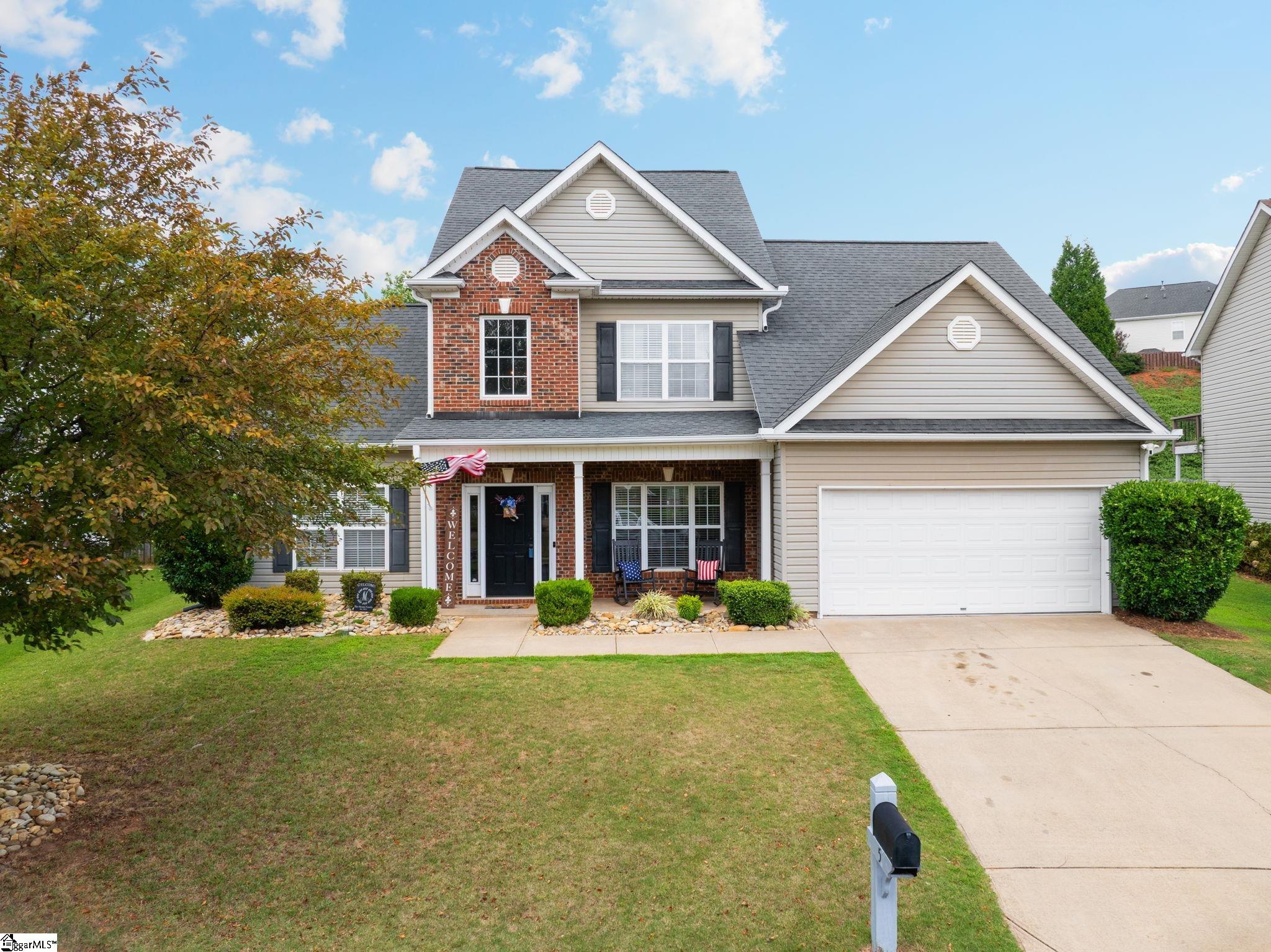 5 Hollander Drive Property Photo 2