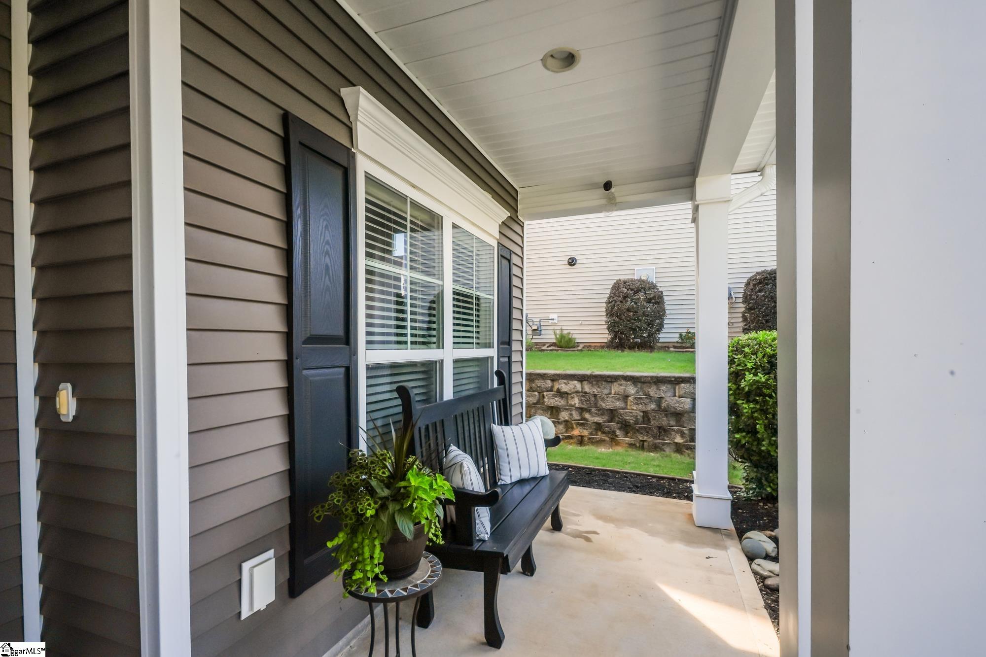 416 Leigh Creek Drive Property Photo 4