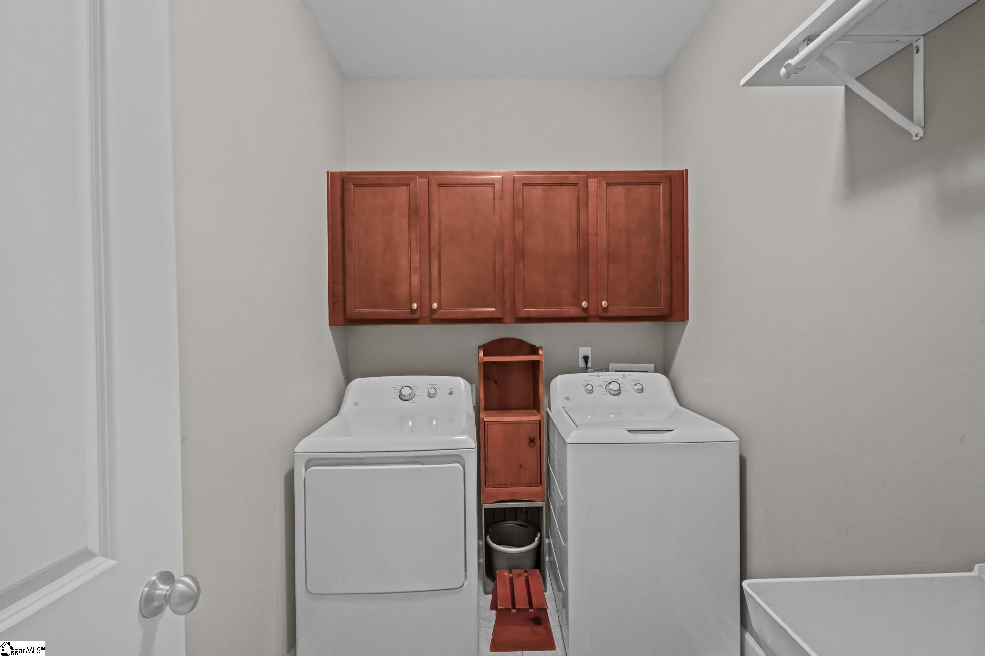 416 Leigh Creek Drive Property Photo 17