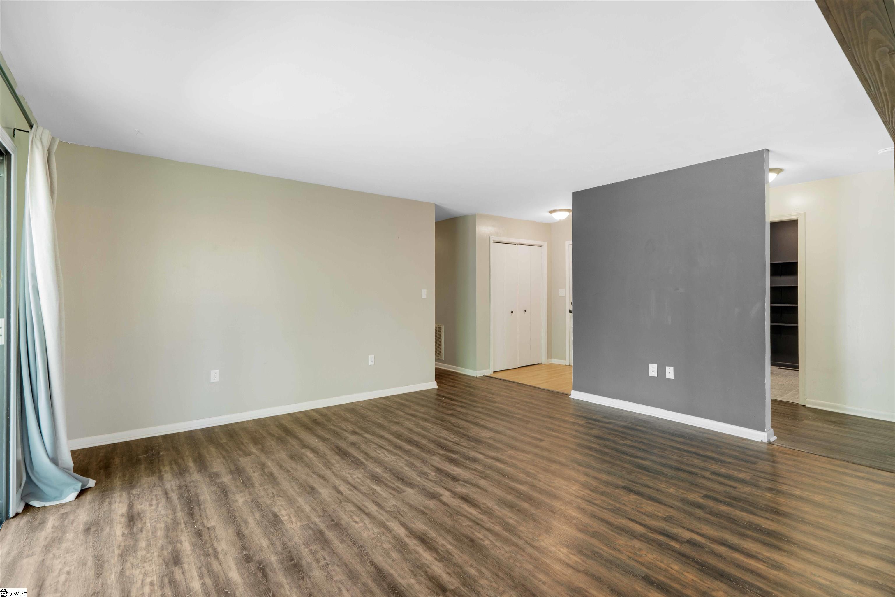 130 Daniel Drive Property Photo 5
