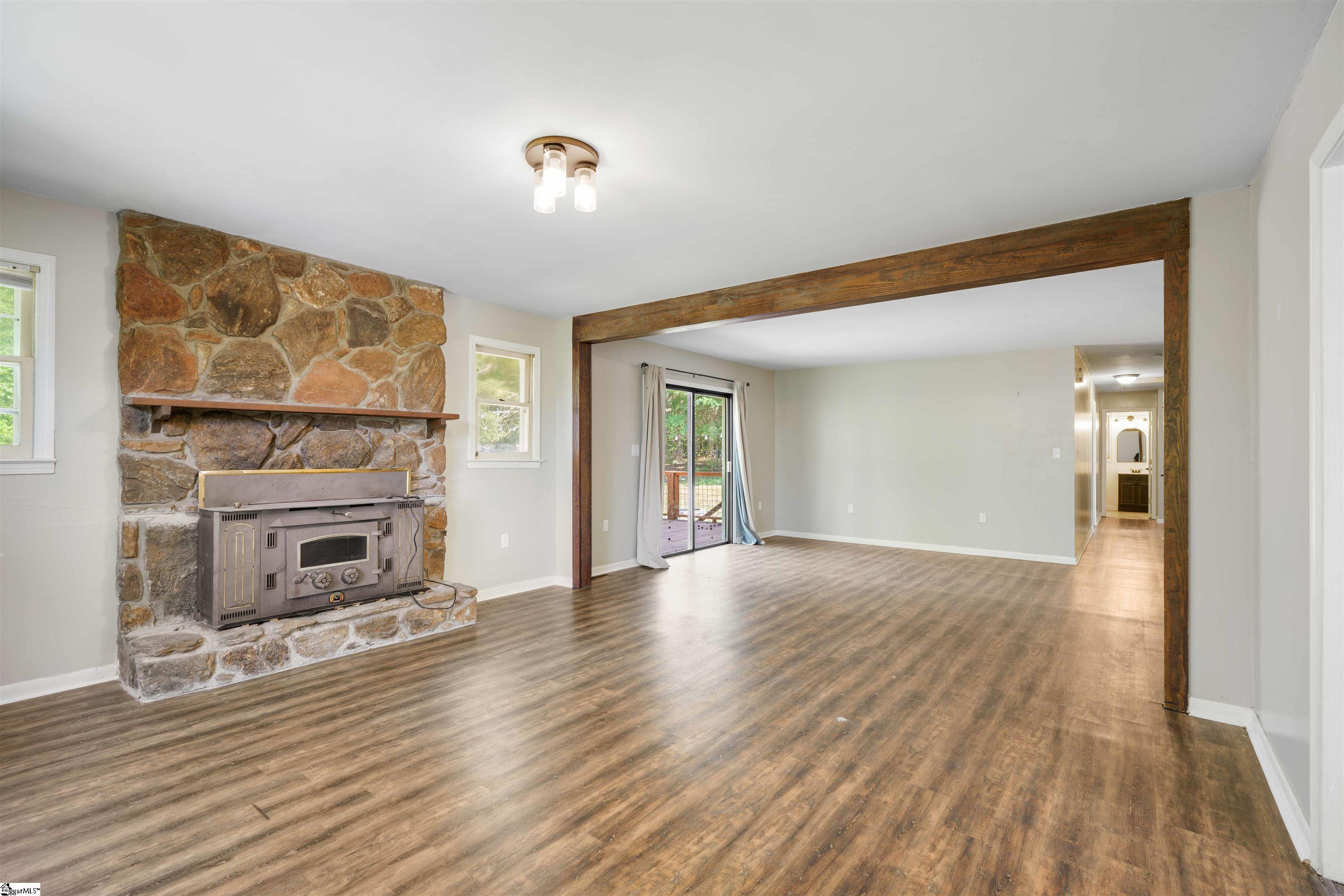 130 Daniel Drive Property Photo 8