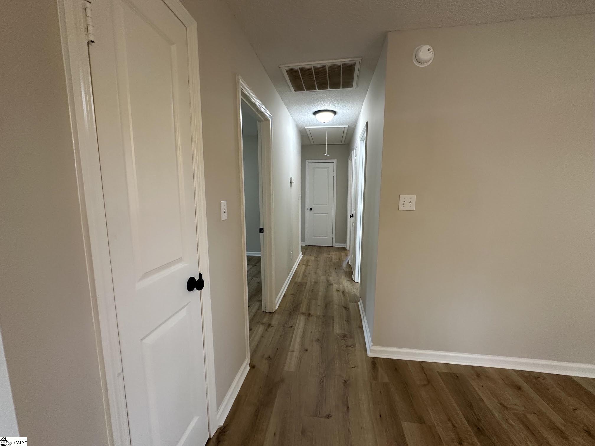 220 River Forest Drive Property Photo 10