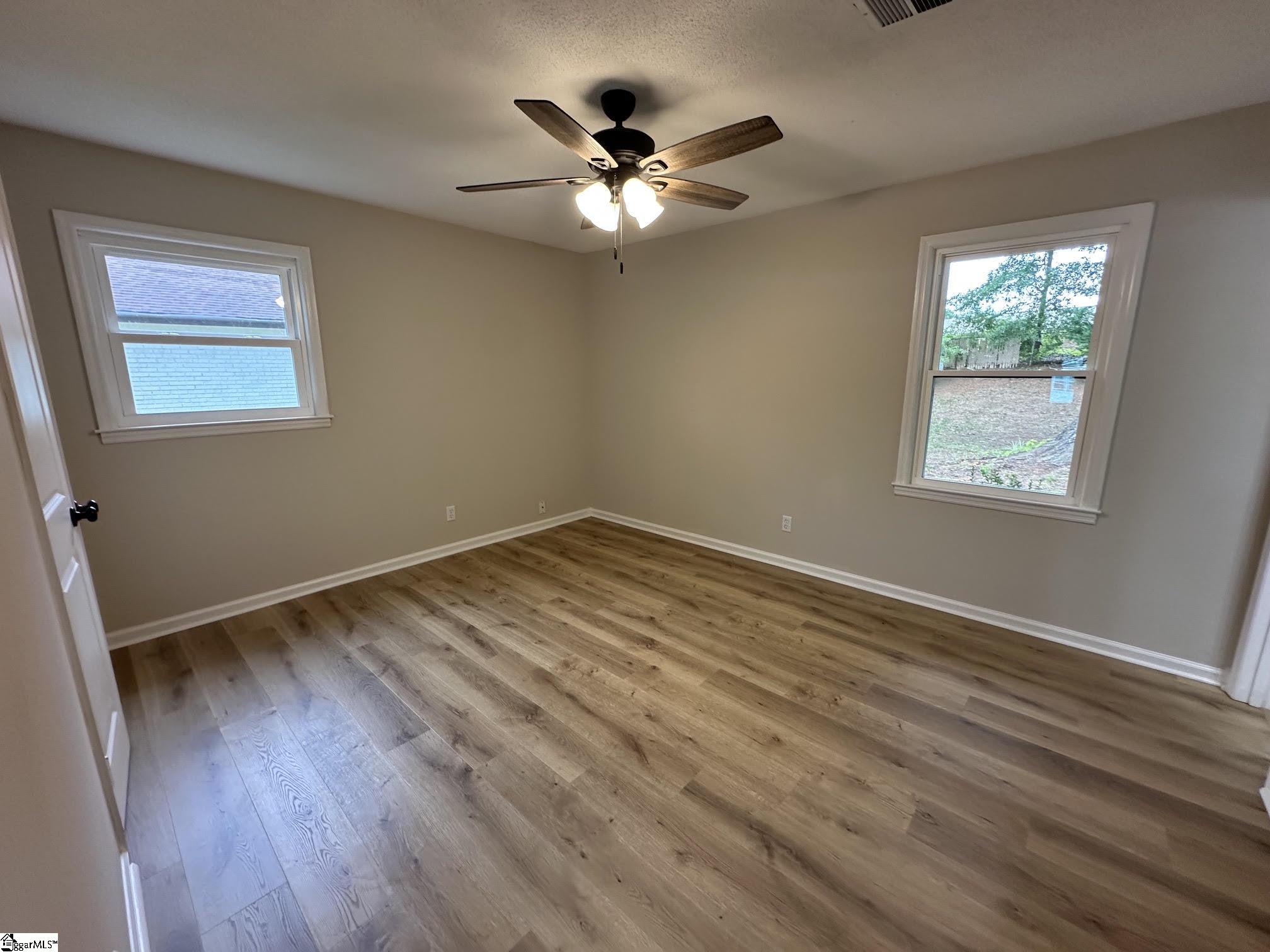 220 River Forest Drive Property Photo 16