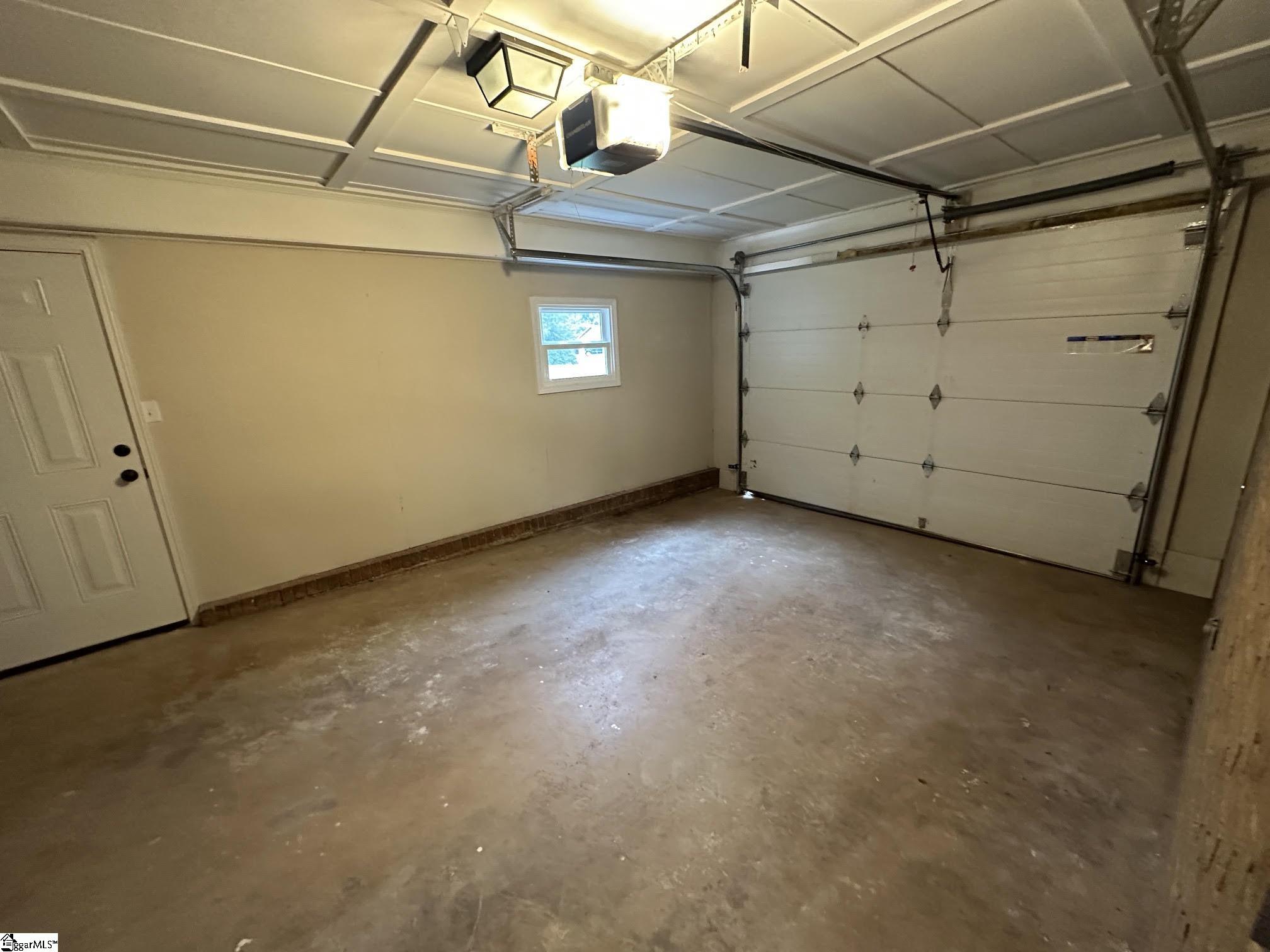 220 River Forest Drive Property Photo 21