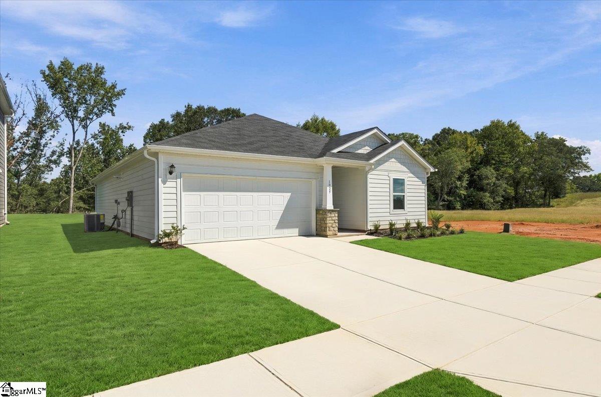 1025 Southwell Drive Property Photo 3