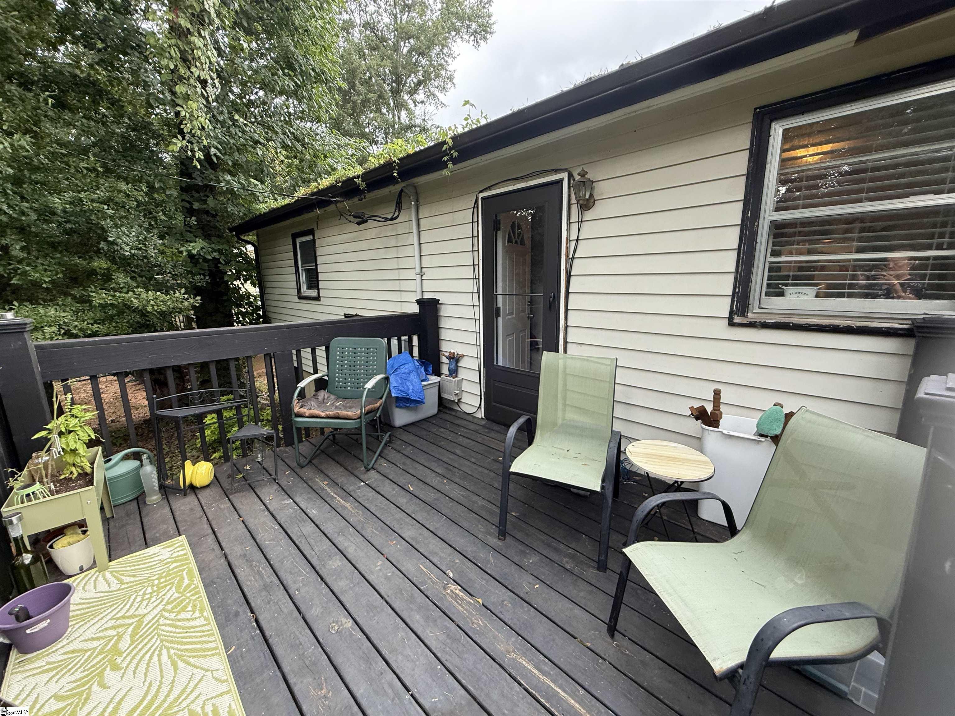 359 Woodview Avenue Property Photo 12