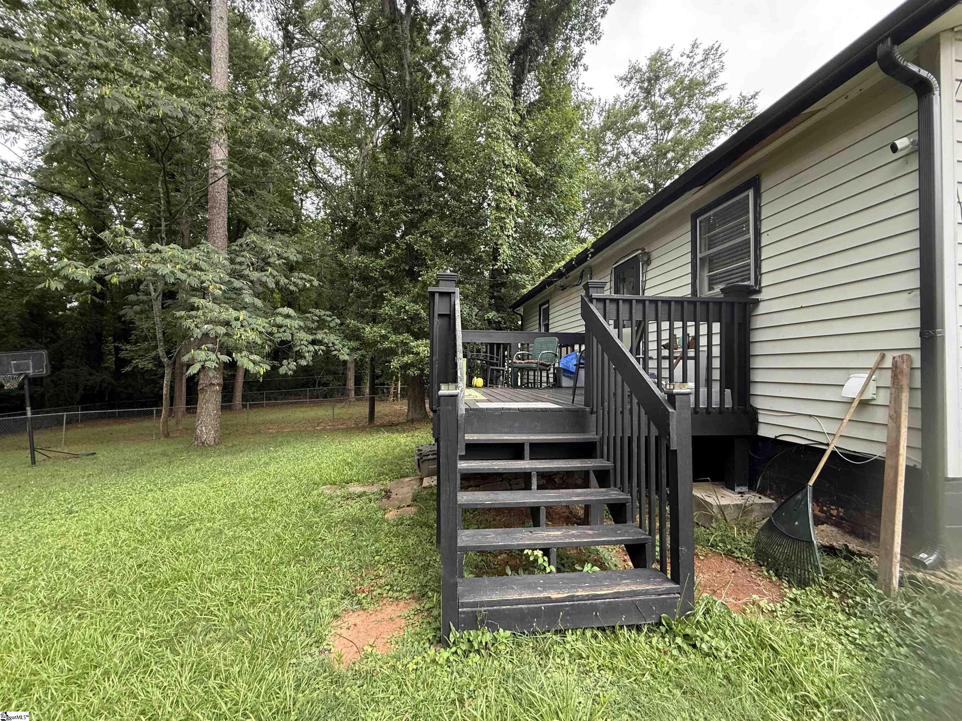 359 Woodview Avenue Property Photo 16