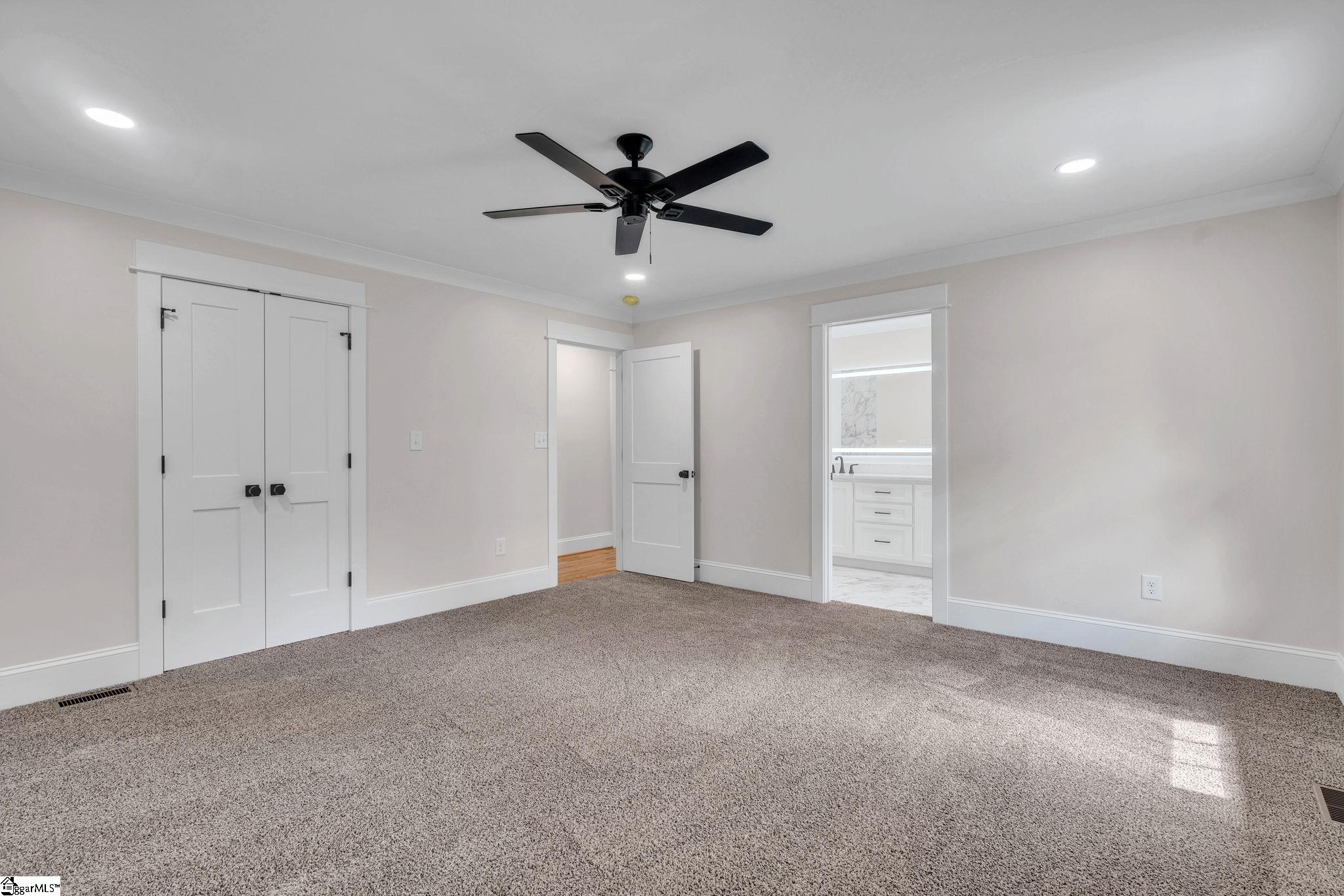 212 Galerie Drive Property Photo 9