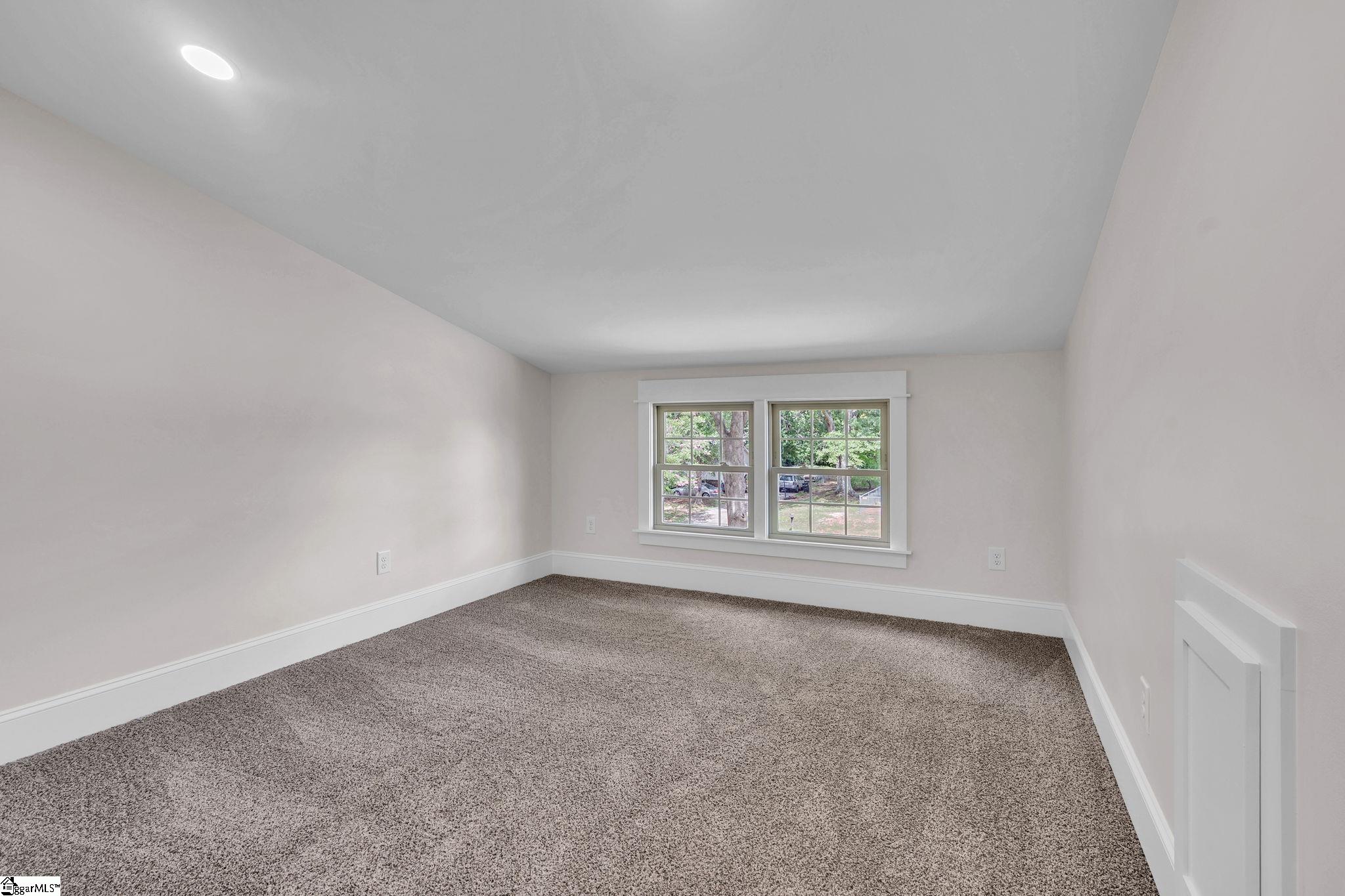 212 Galerie Drive Property Photo 14