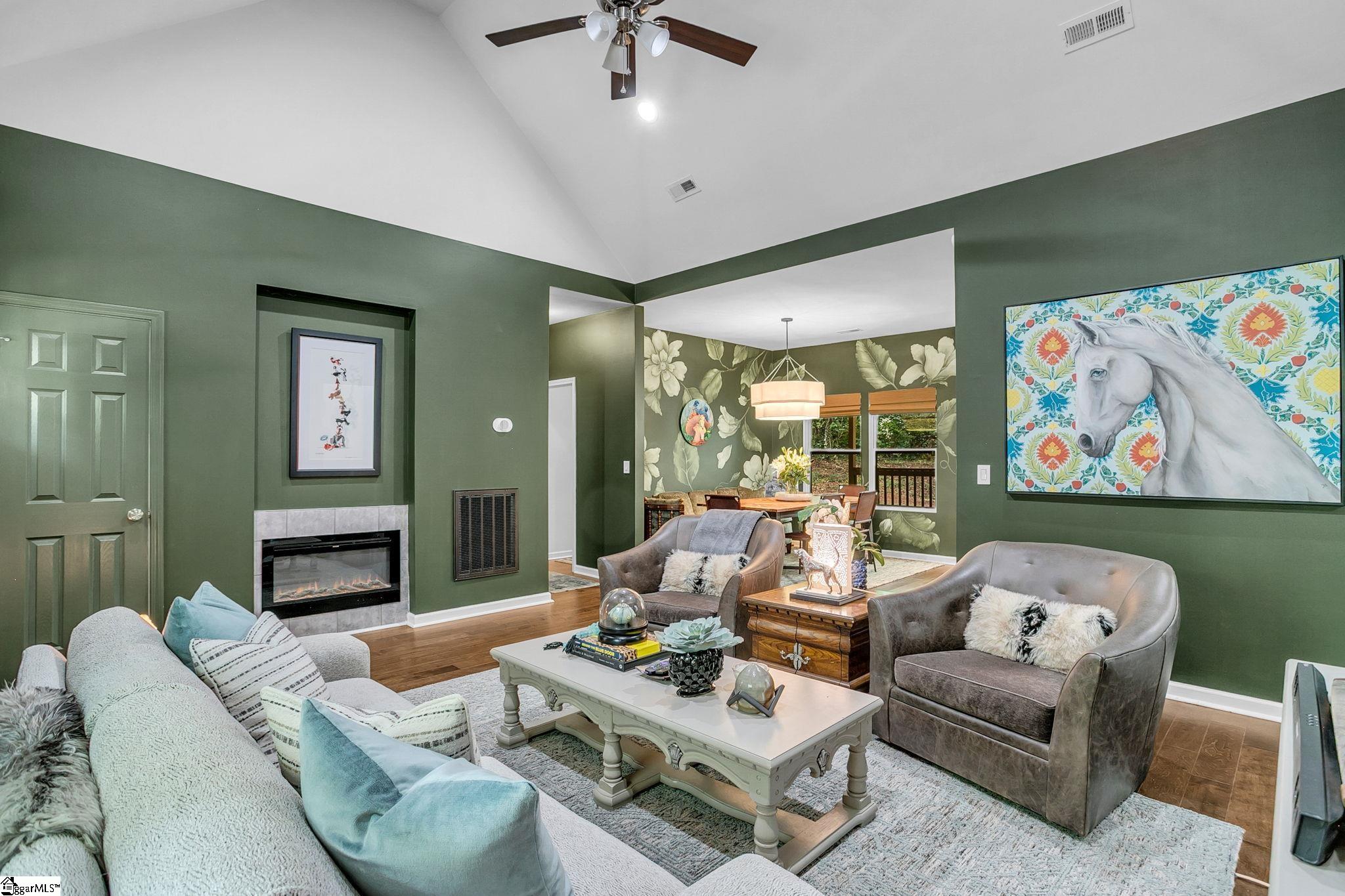 13 Pasadena Avenue Property Photo 4
