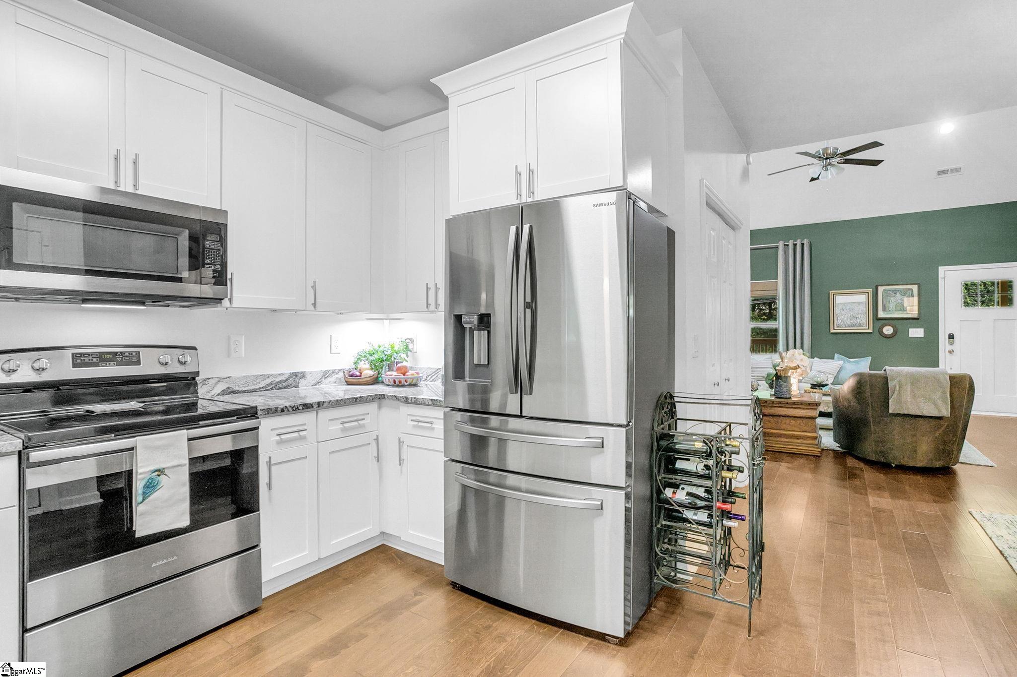 13 Pasadena Avenue Property Photo 13