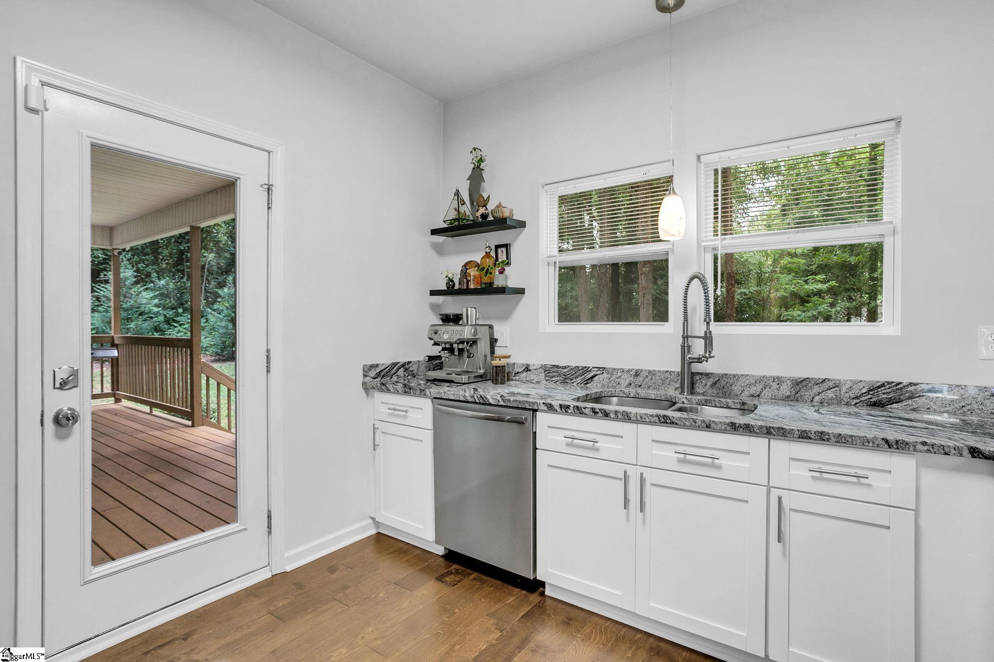 13 Pasadena Avenue Property Photo 15