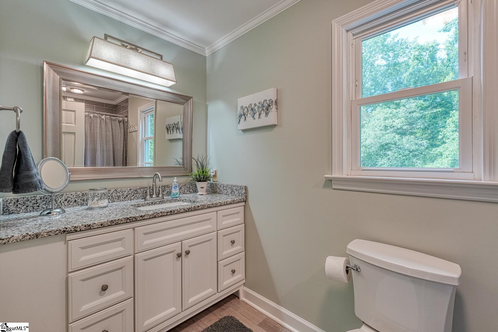 102 Hickory Hollow Drive Property Photo 17