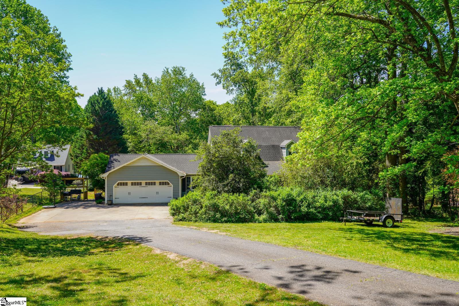 102 Hickory Hollow Drive Property Photo 39
