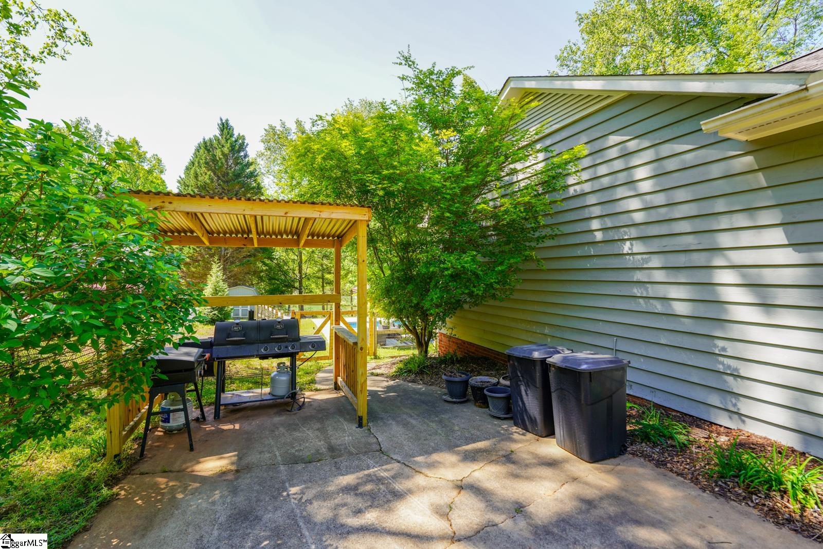 102 Hickory Hollow Drive Property Photo 41