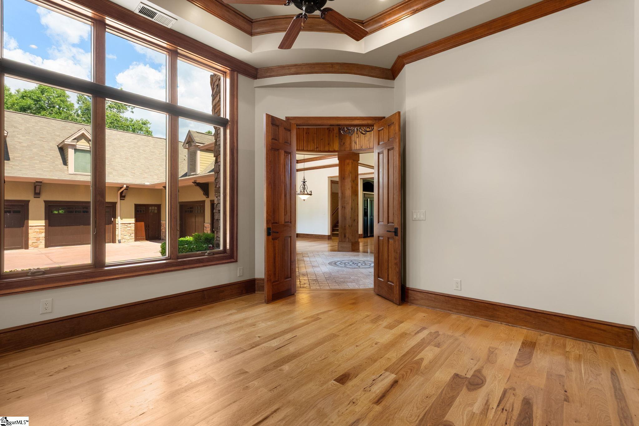 505 Woodlake Way Property Photo 18
