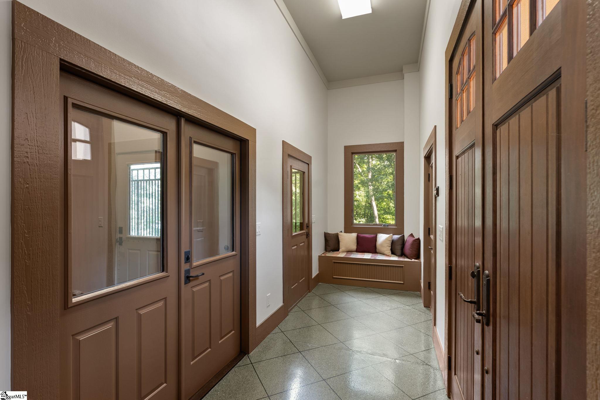 505 Woodlake Way Property Photo 23