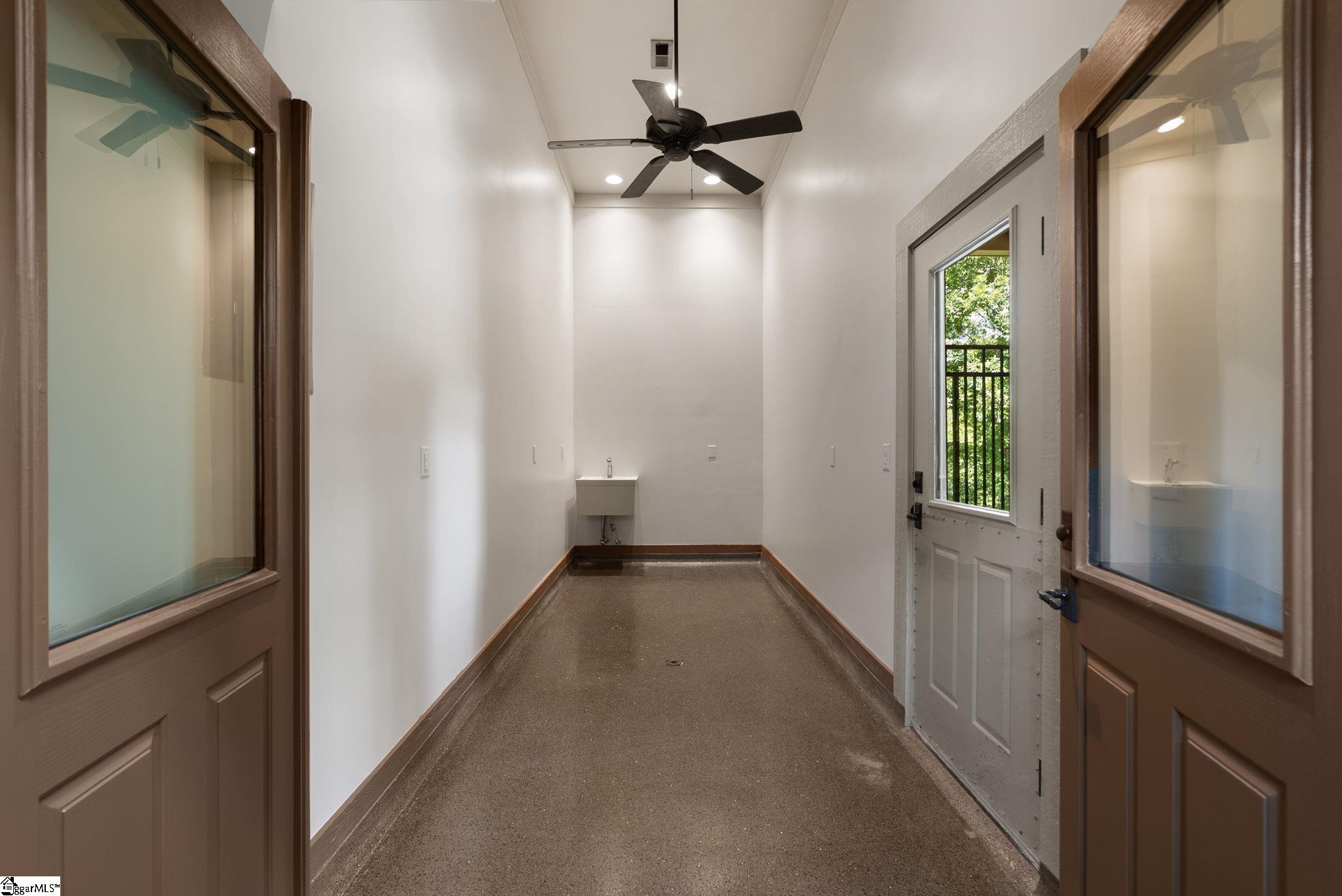 505 Woodlake Way Property Photo 24