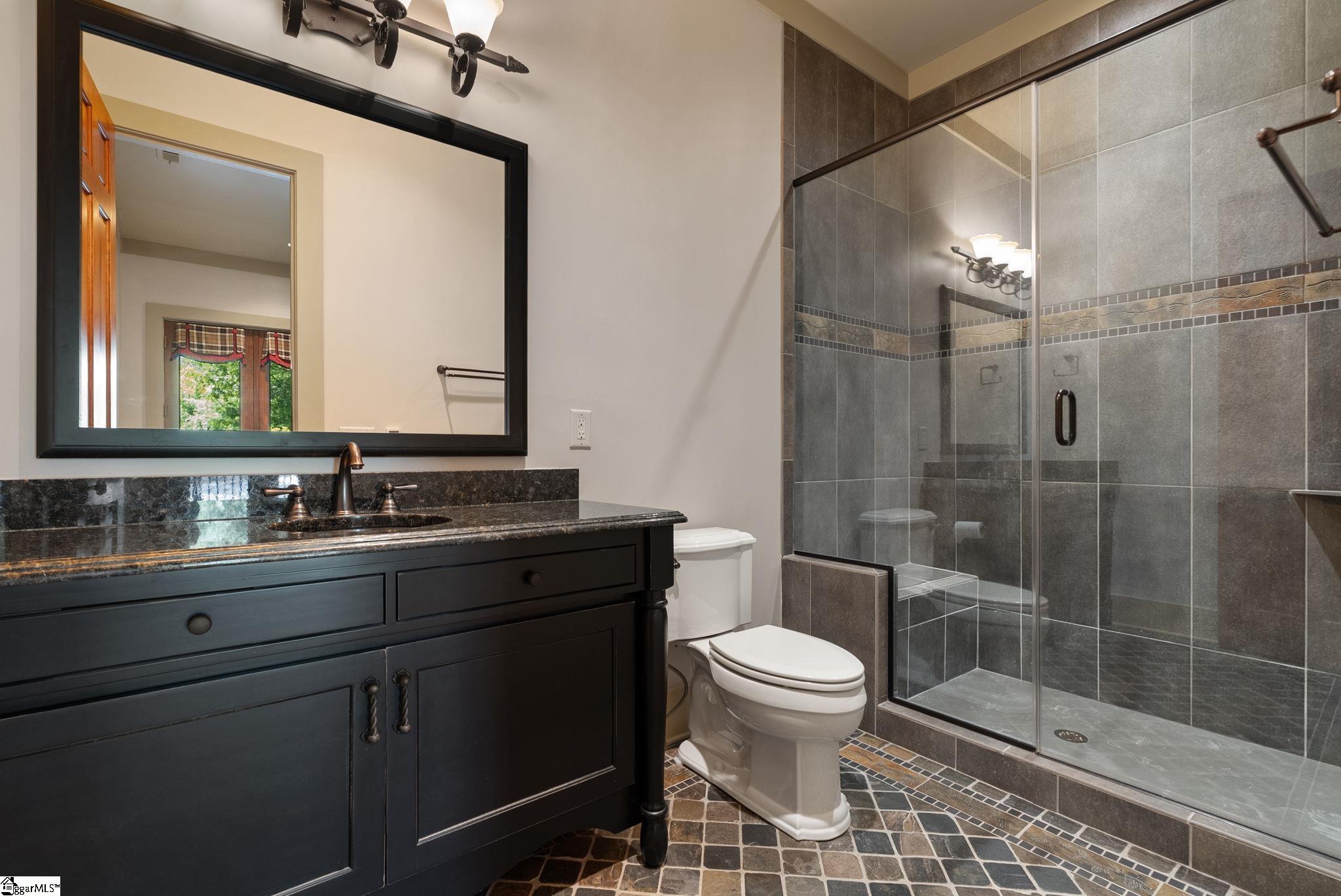 505 Woodlake Way Property Photo 31