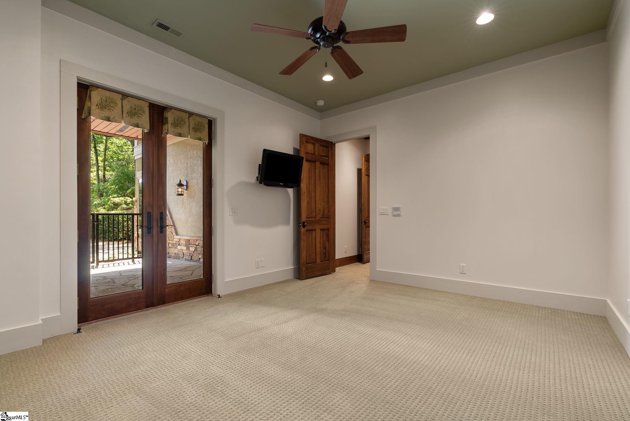 505 Woodlake Way Property Photo 32