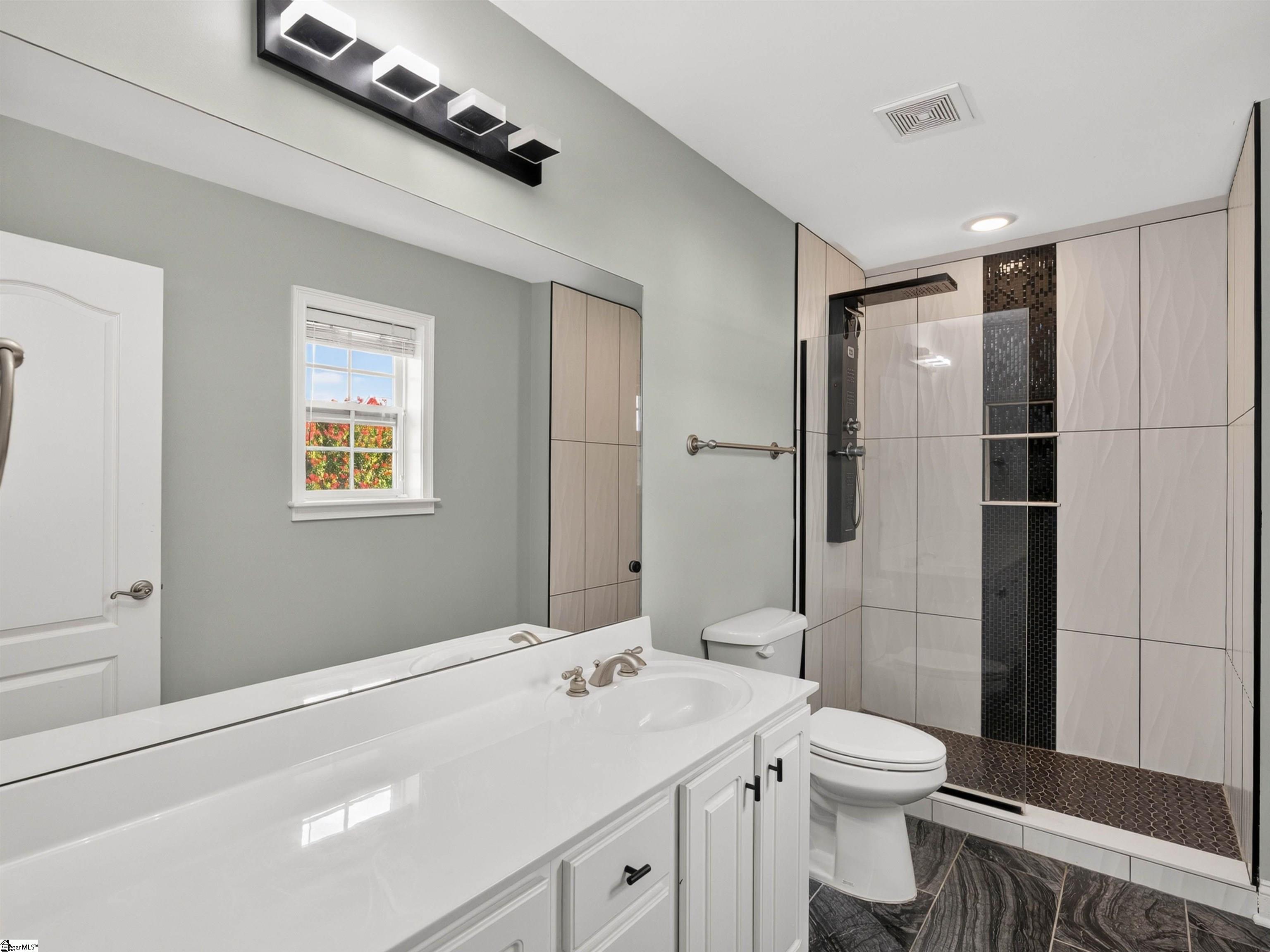 107 Gladstone Way Property Photo 41