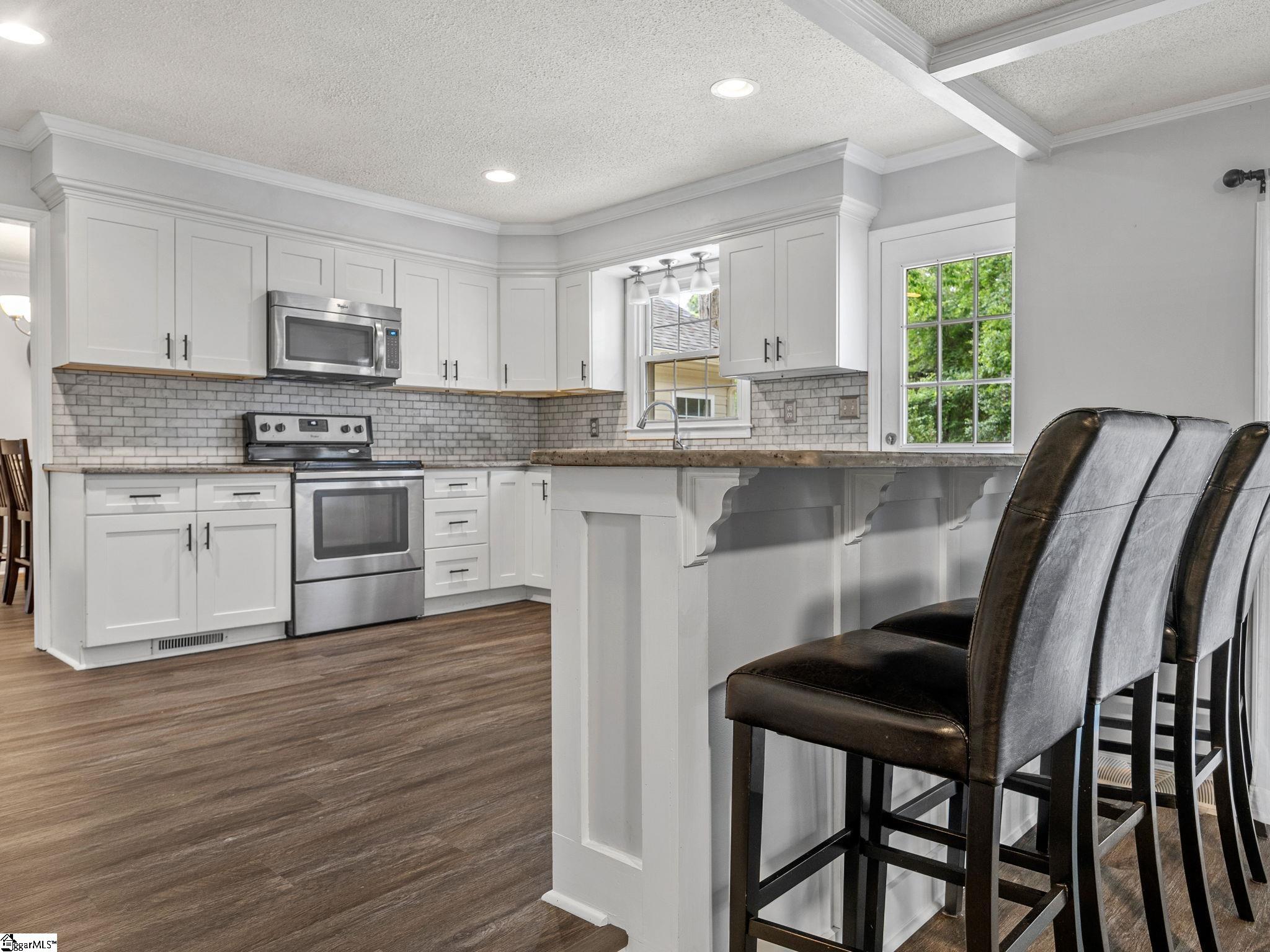174 Green Lake Road Property Photo 12