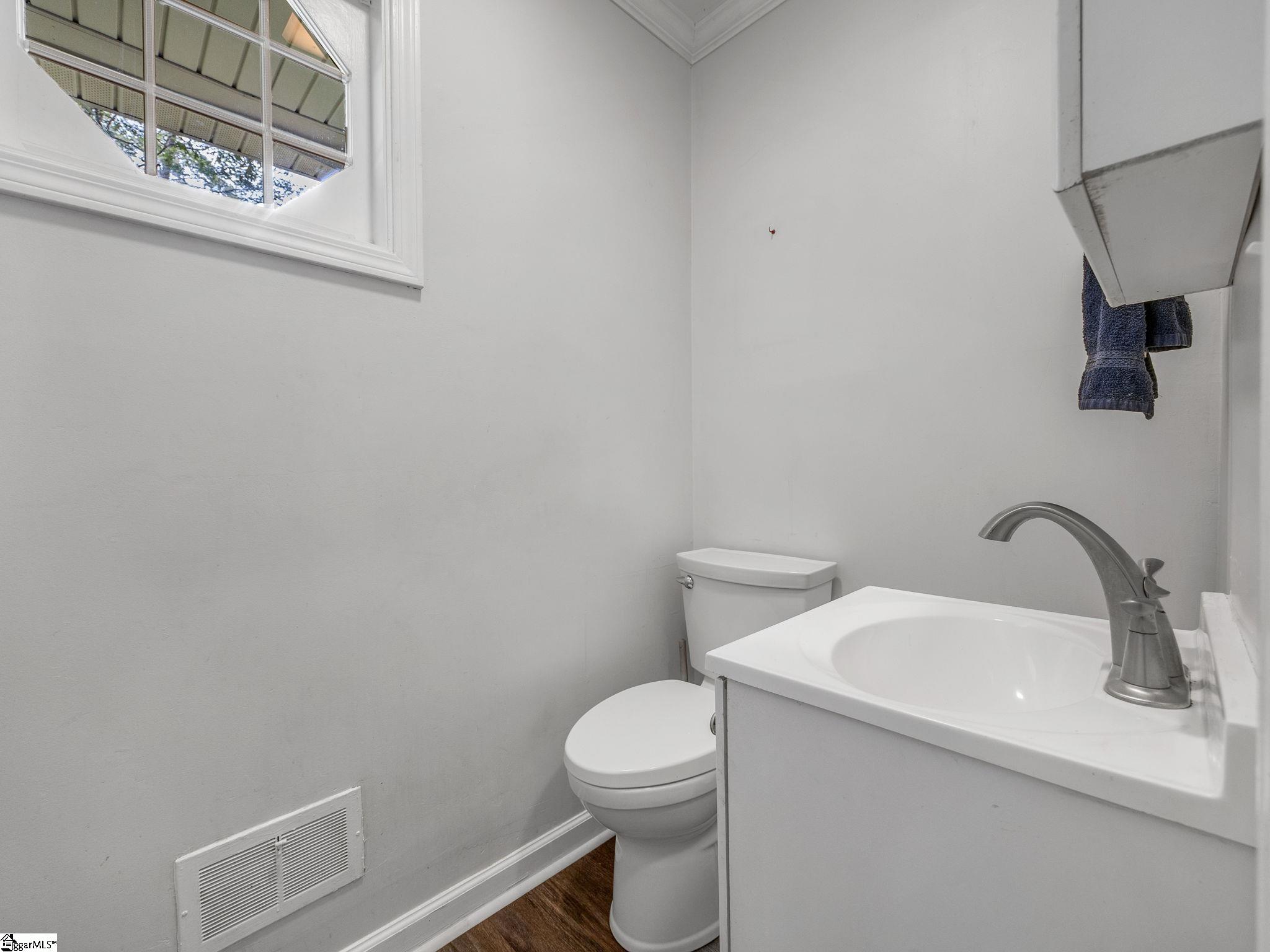 174 Green Lake Road Property Photo 19
