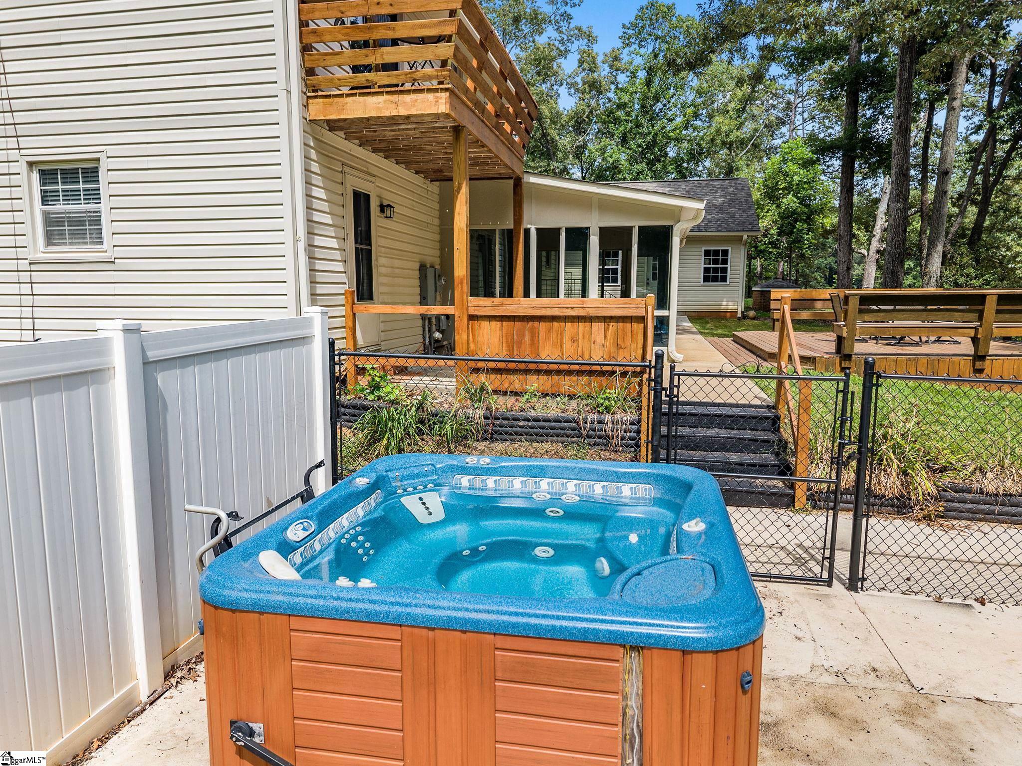 174 Green Lake Road Property Photo 39