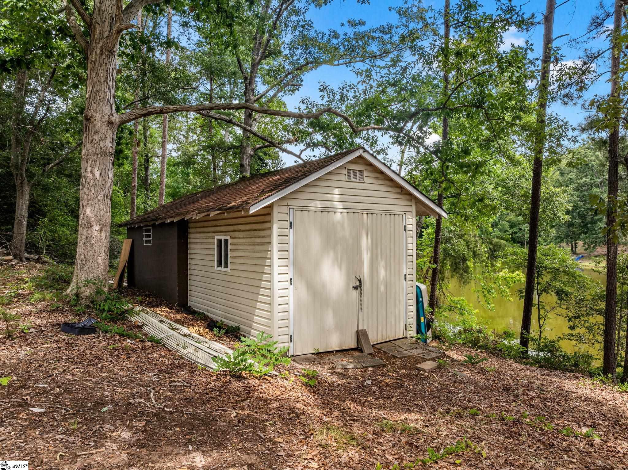 174 Green Lake Road Property Photo 43