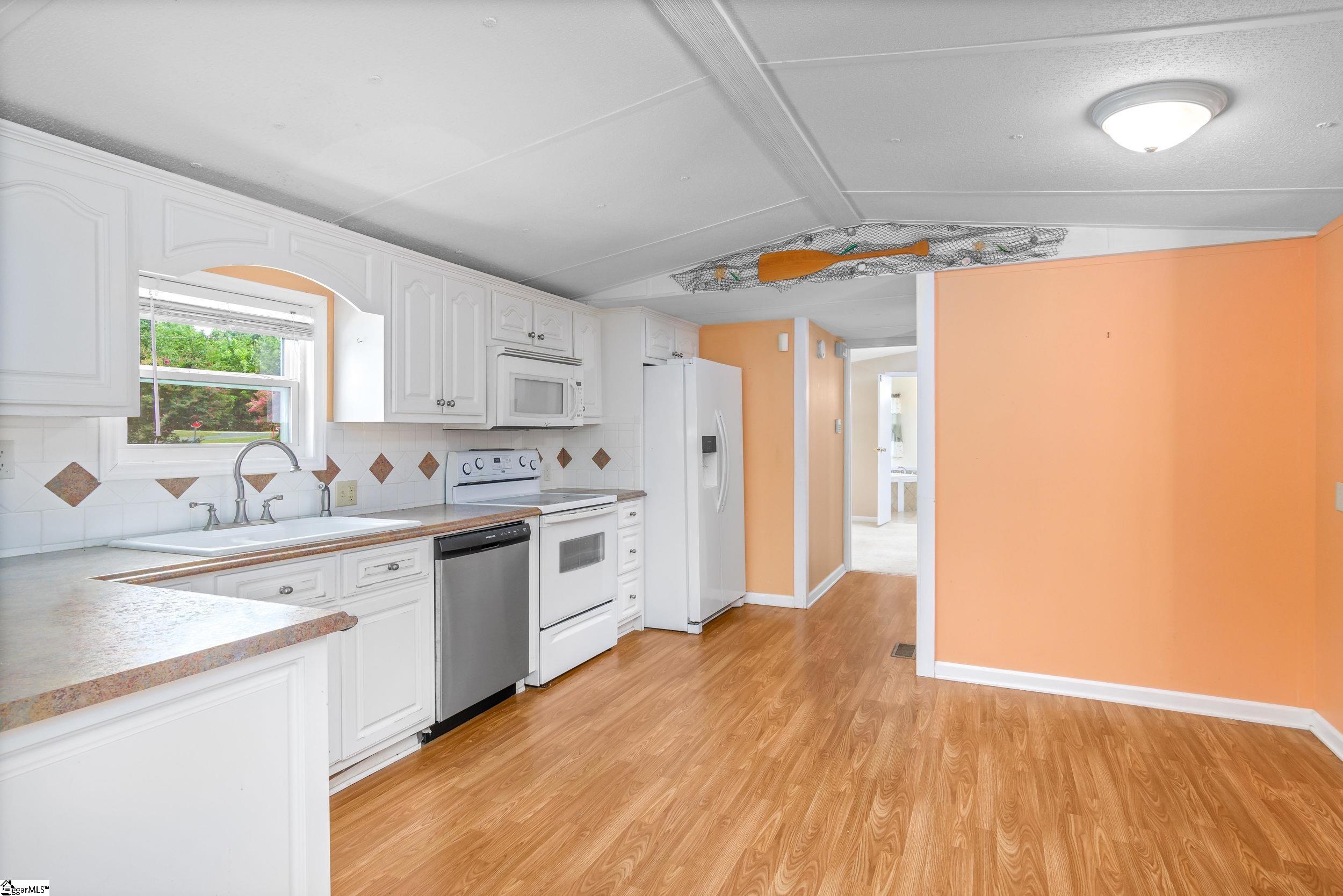 32 Hall Street Property Photo 10