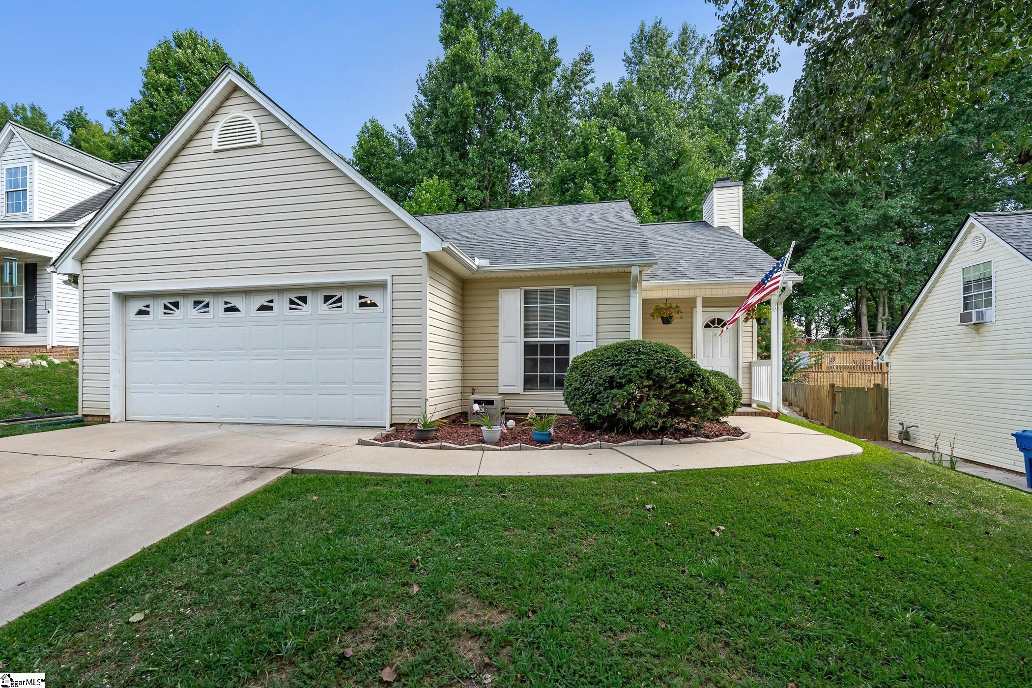 109 W Fall River Way Property Photo 1