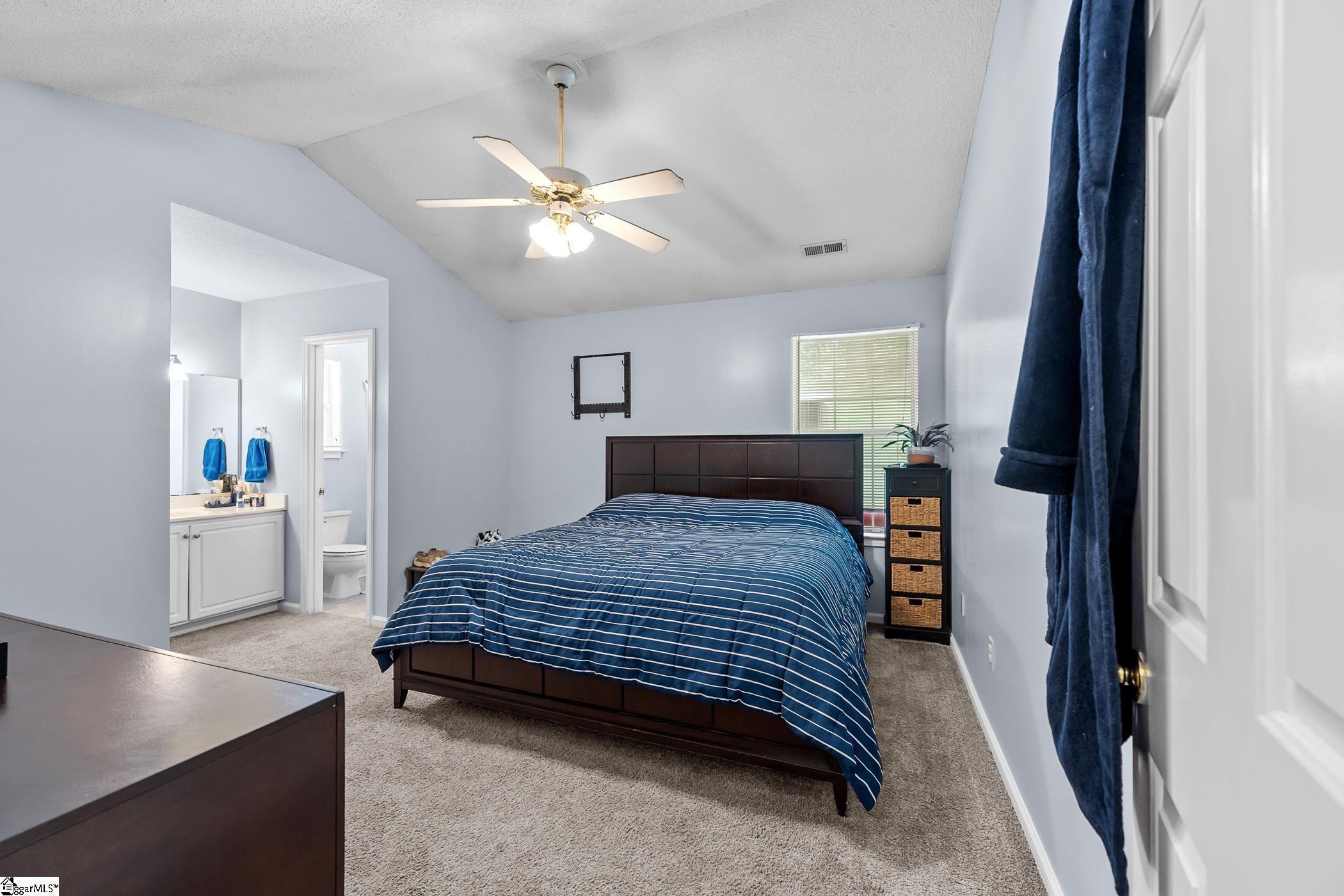 109 W Fall River Way Property Photo 11