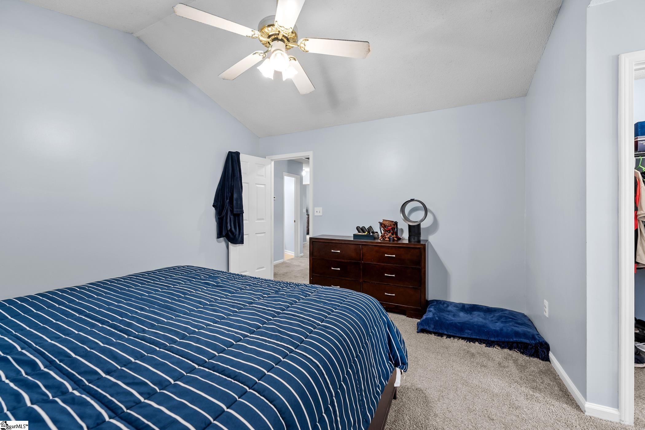 109 W Fall River Way Property Photo 14