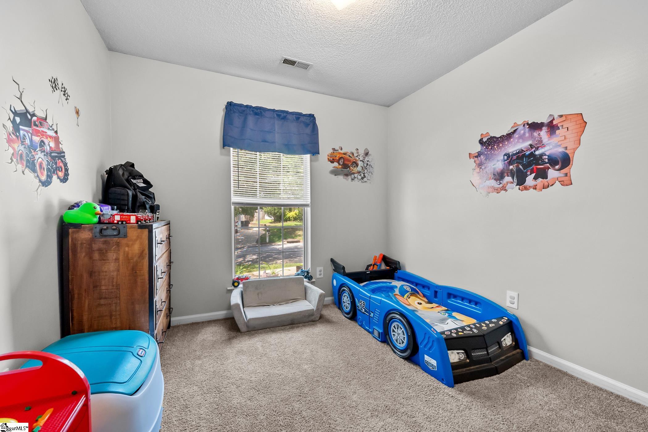 109 W Fall River Way Property Photo 18