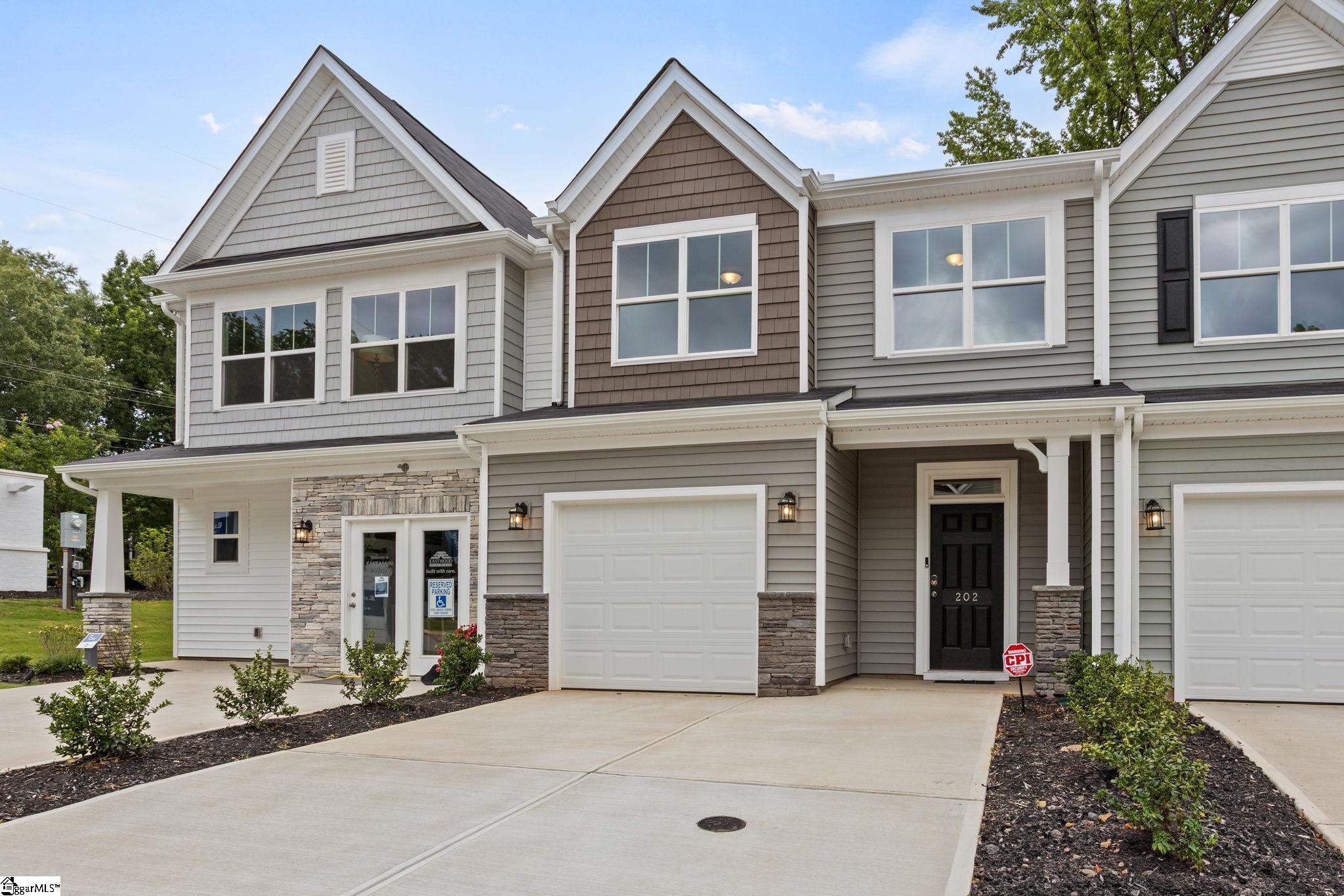 202 Spartina Court Property Photo 2
