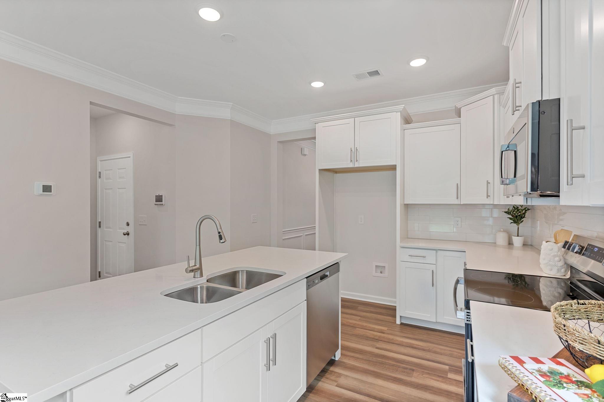 209 Spartina Court Property Photo 6