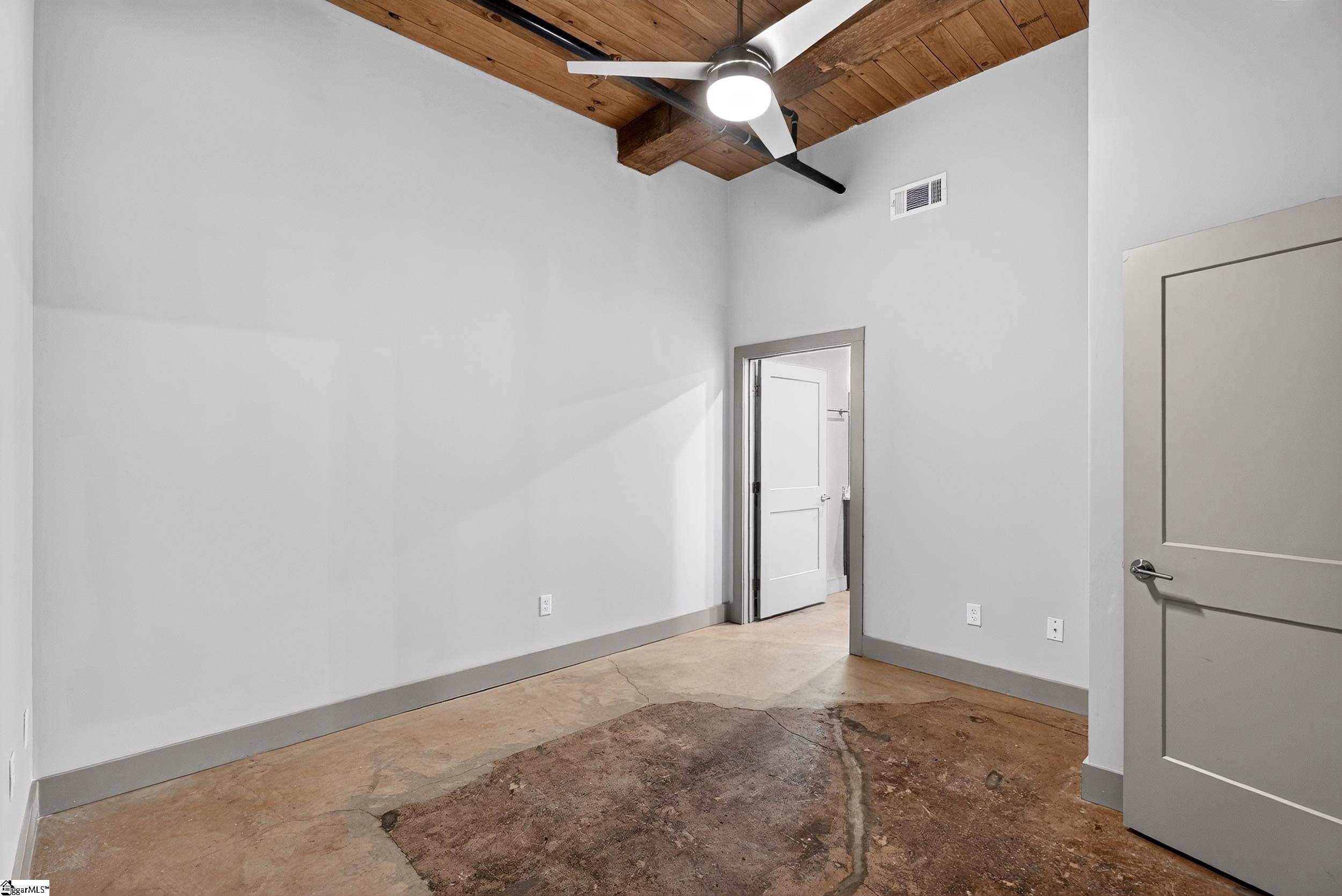 806 Green Avenue Property Photo 15