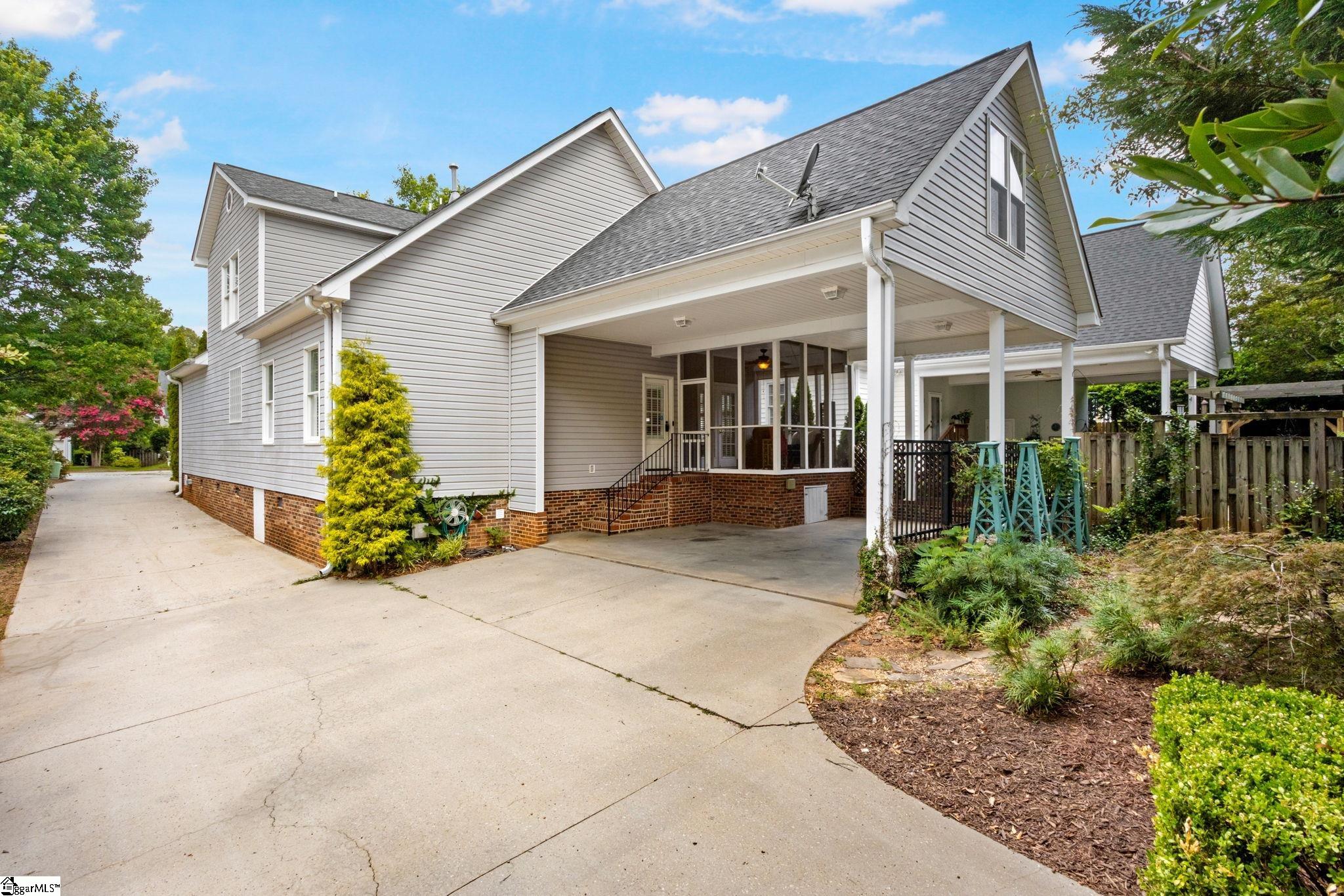 15 Crabapple Court Property Photo 3