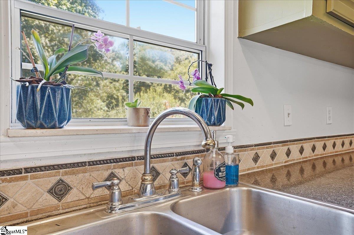 637 Ranch Road Property Photo 10