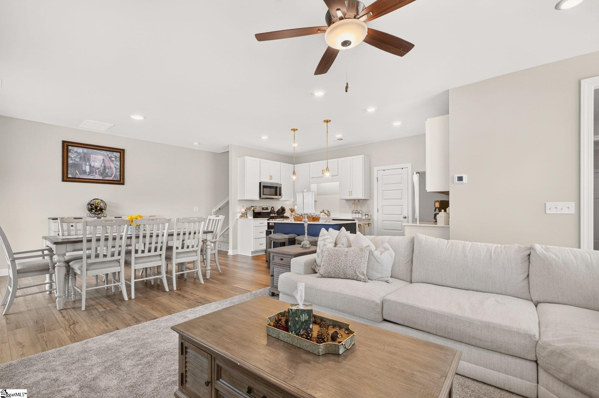 1528 Yellowwood Court Property Photo 17