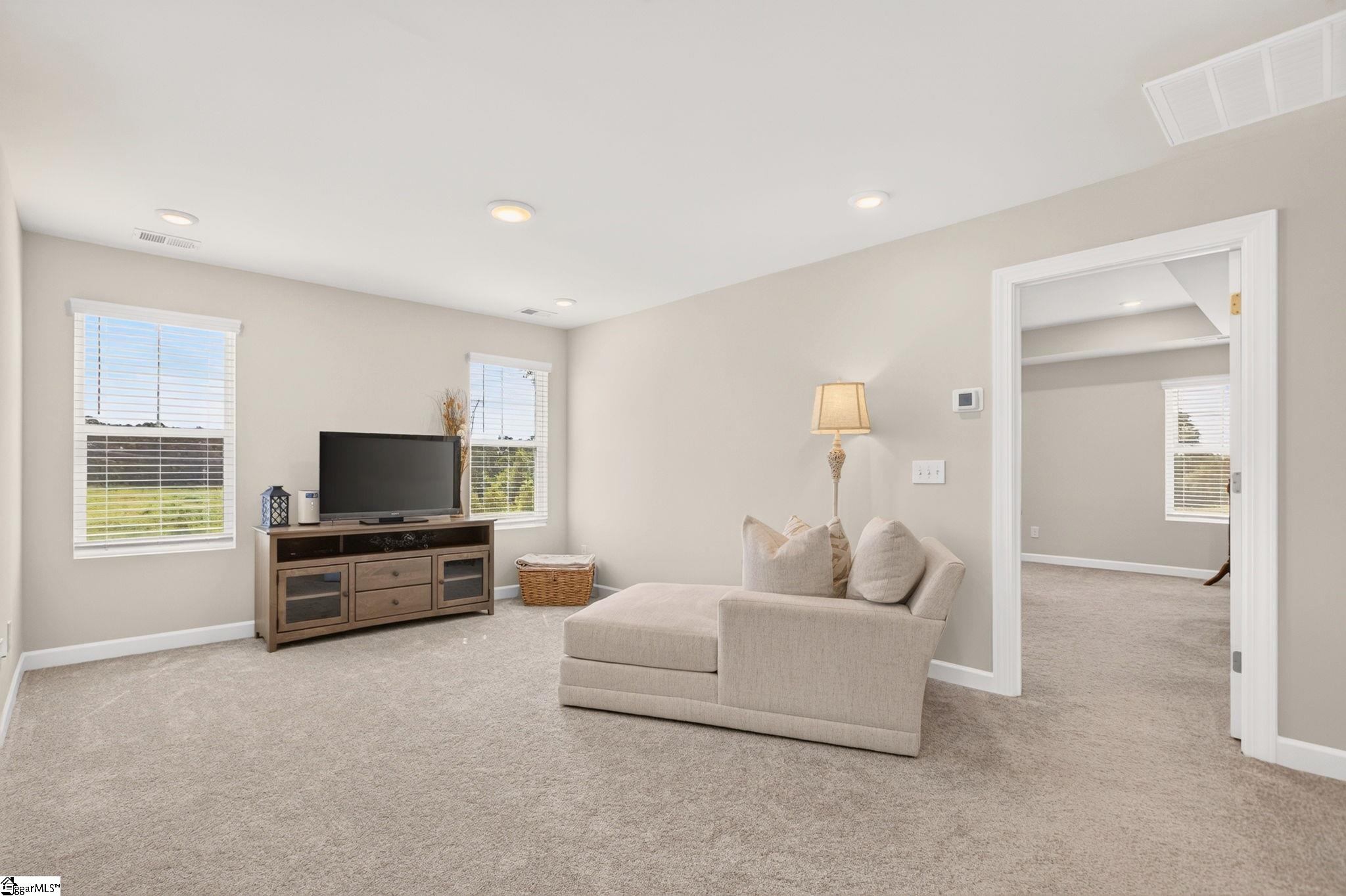 1528 Yellowwood Court Property Photo 21