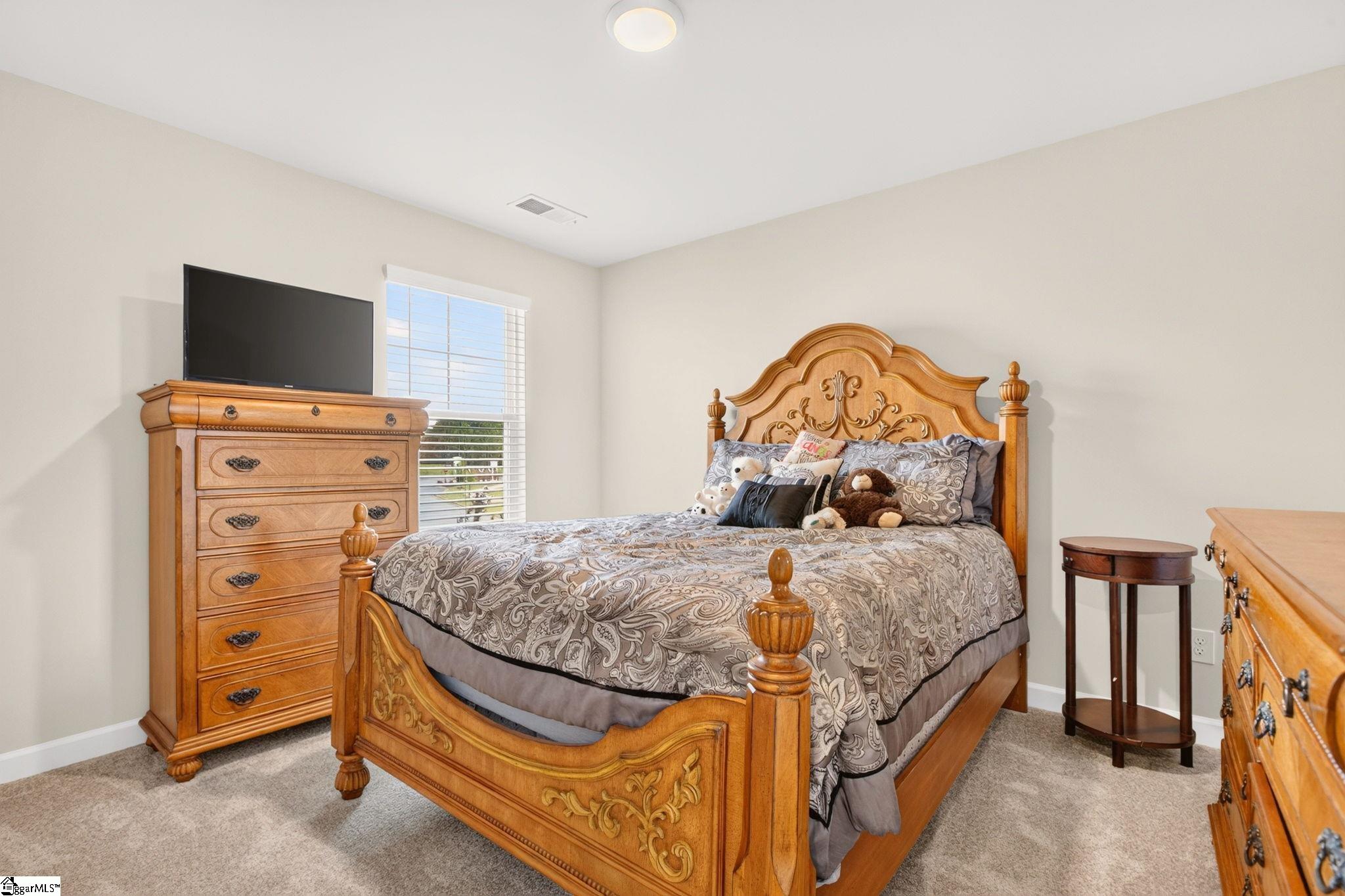 1528 Yellowwood Court Property Photo 27