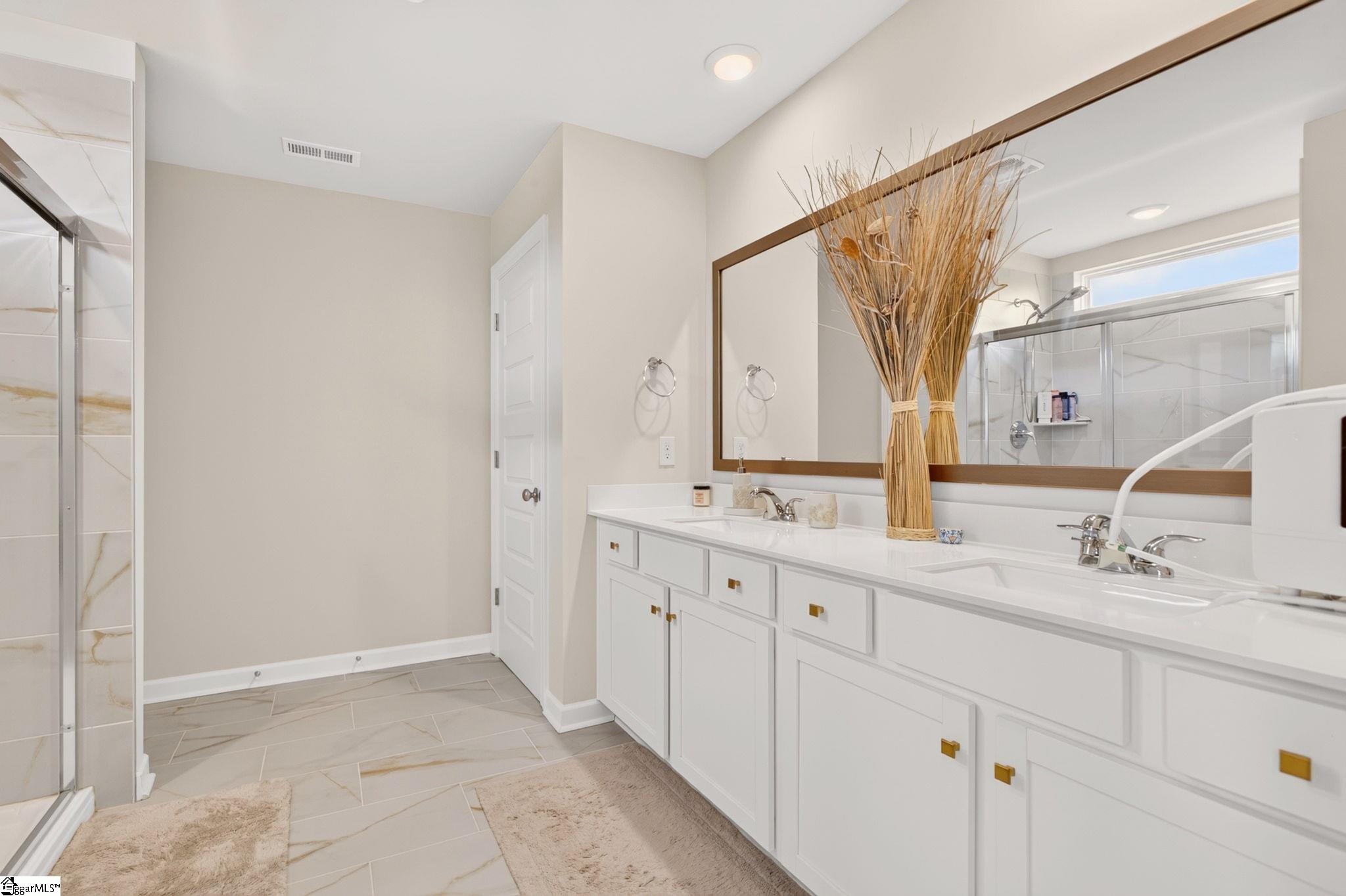 1528 Yellowwood Court Property Photo 31