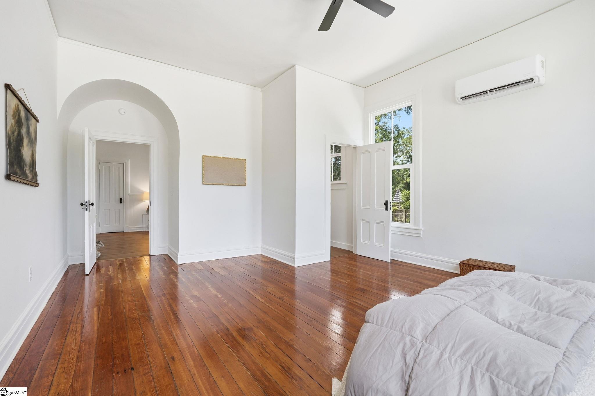 405 Perry Avenue Property Photo 10
