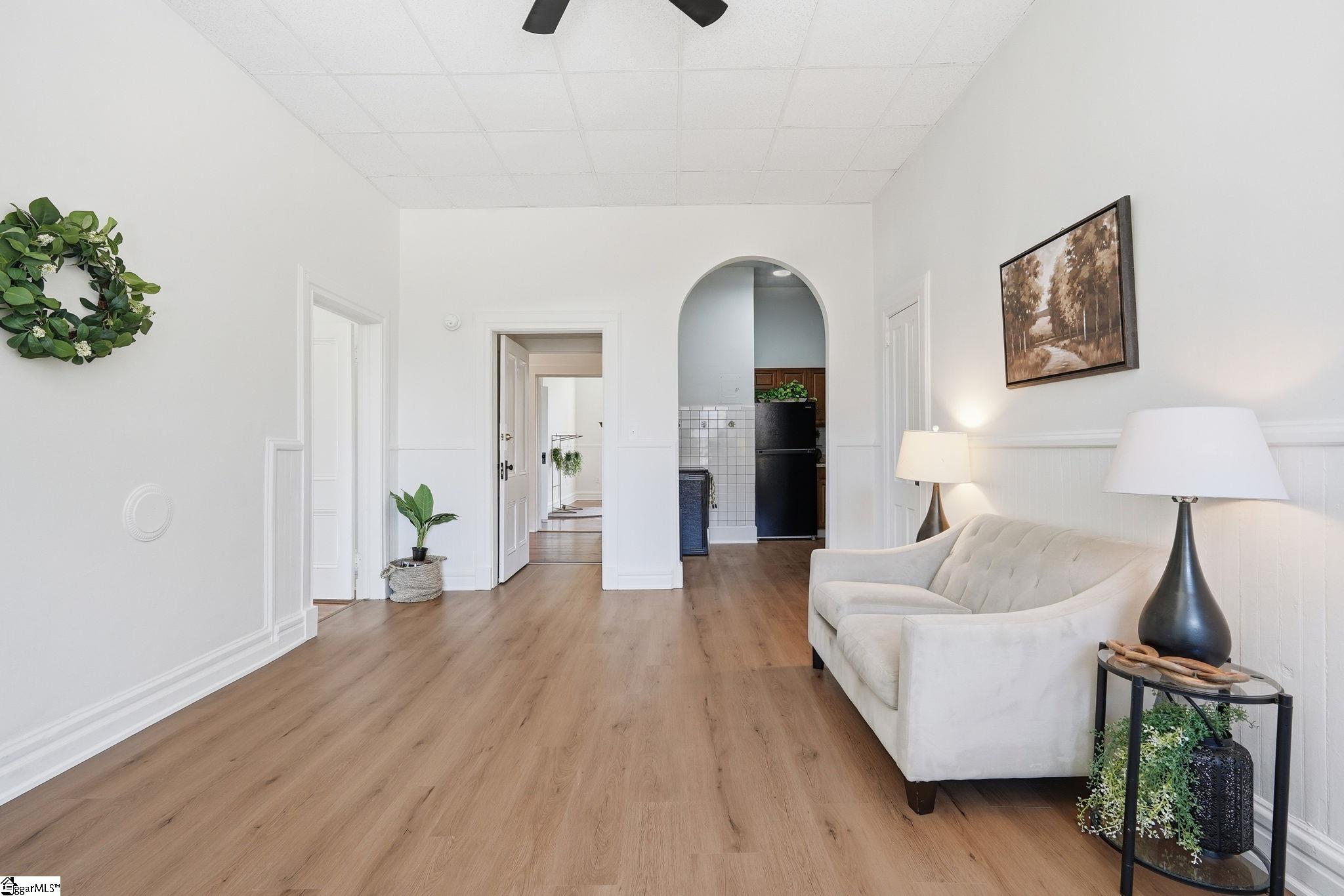 405 Perry Avenue Property Photo 12