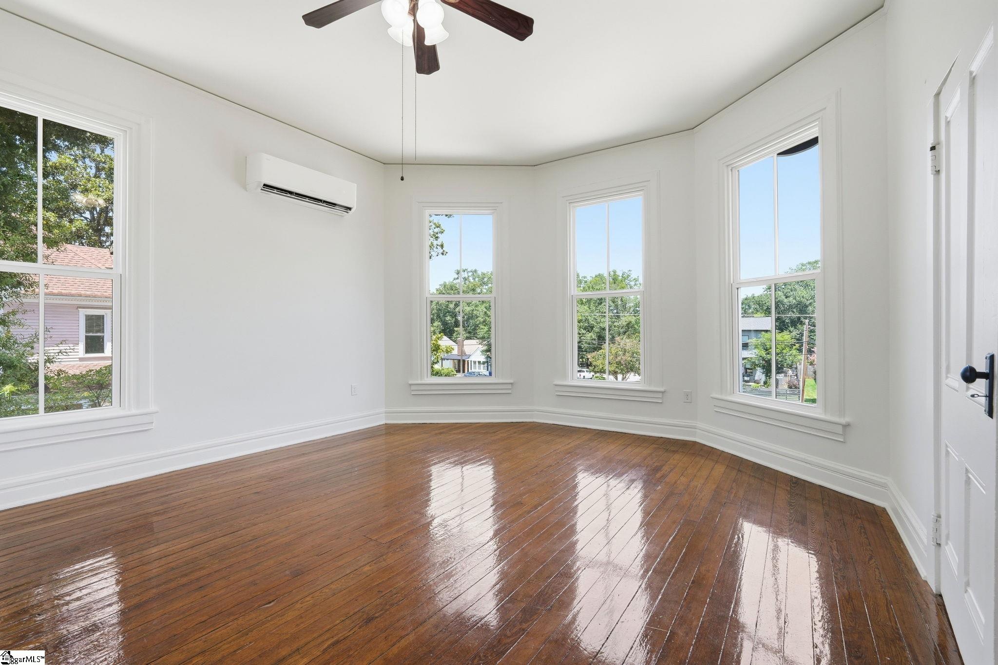 405 Perry Avenue Property Photo 16