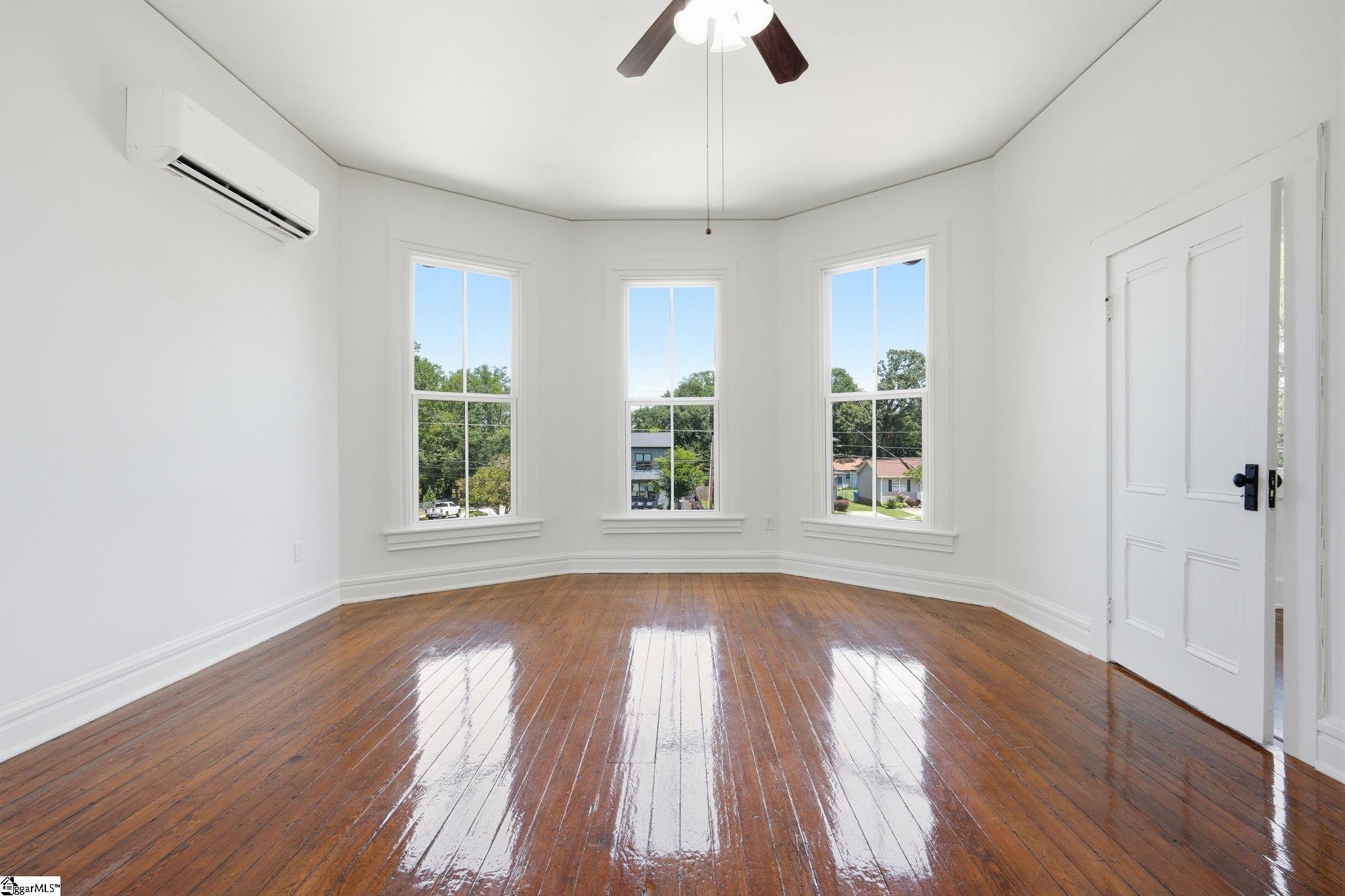 405 Perry Avenue Property Photo 25