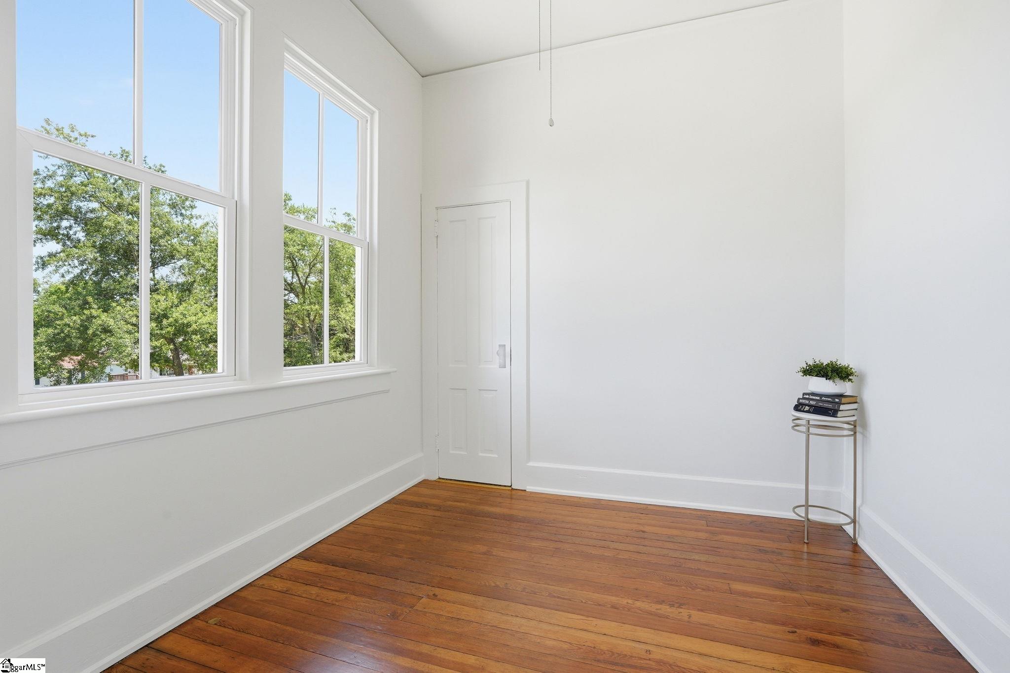 405 Perry Avenue Property Photo 27